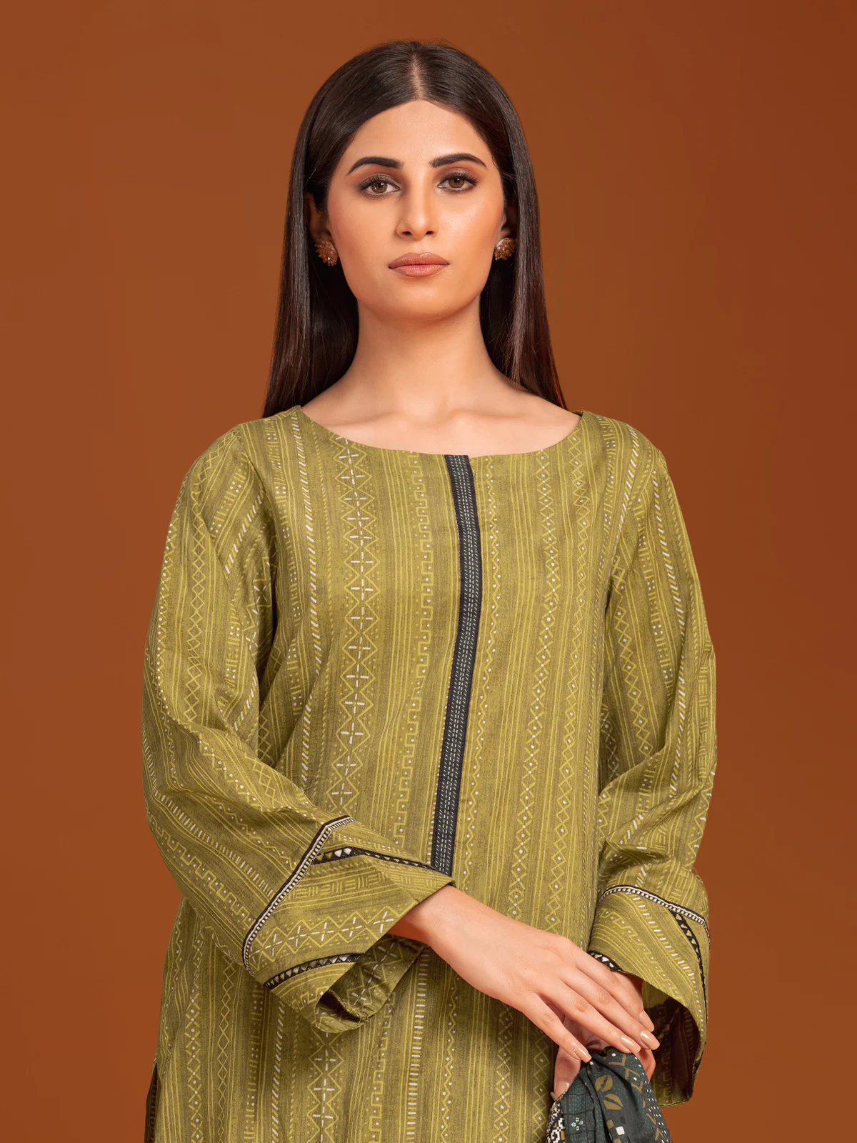 Printed Khaddar Shirt Dupatta - EWU23A3-27170SD - Image 4