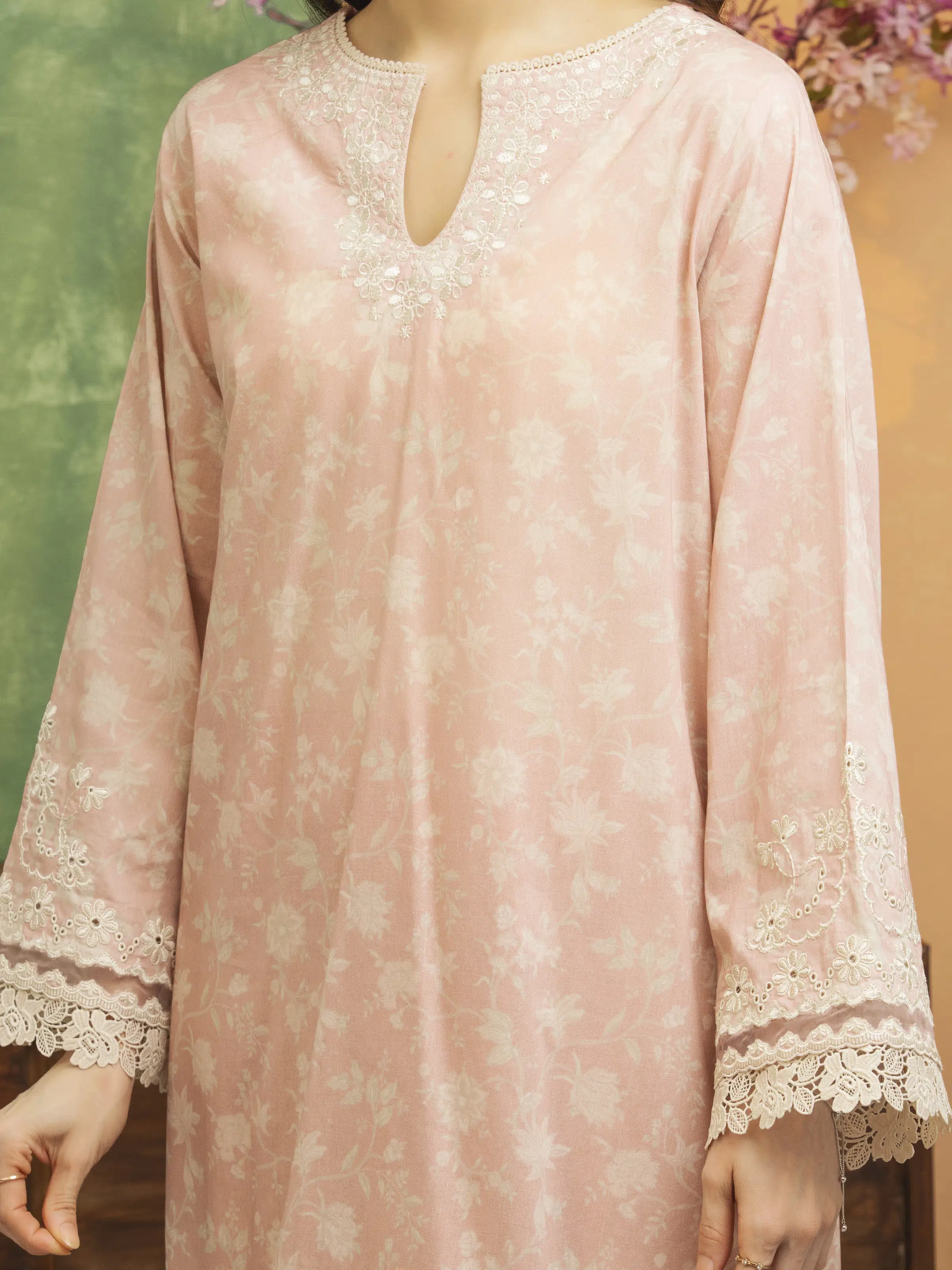 Embroidered Lawn Suit - EWU5V1-31404-3P - Image 3