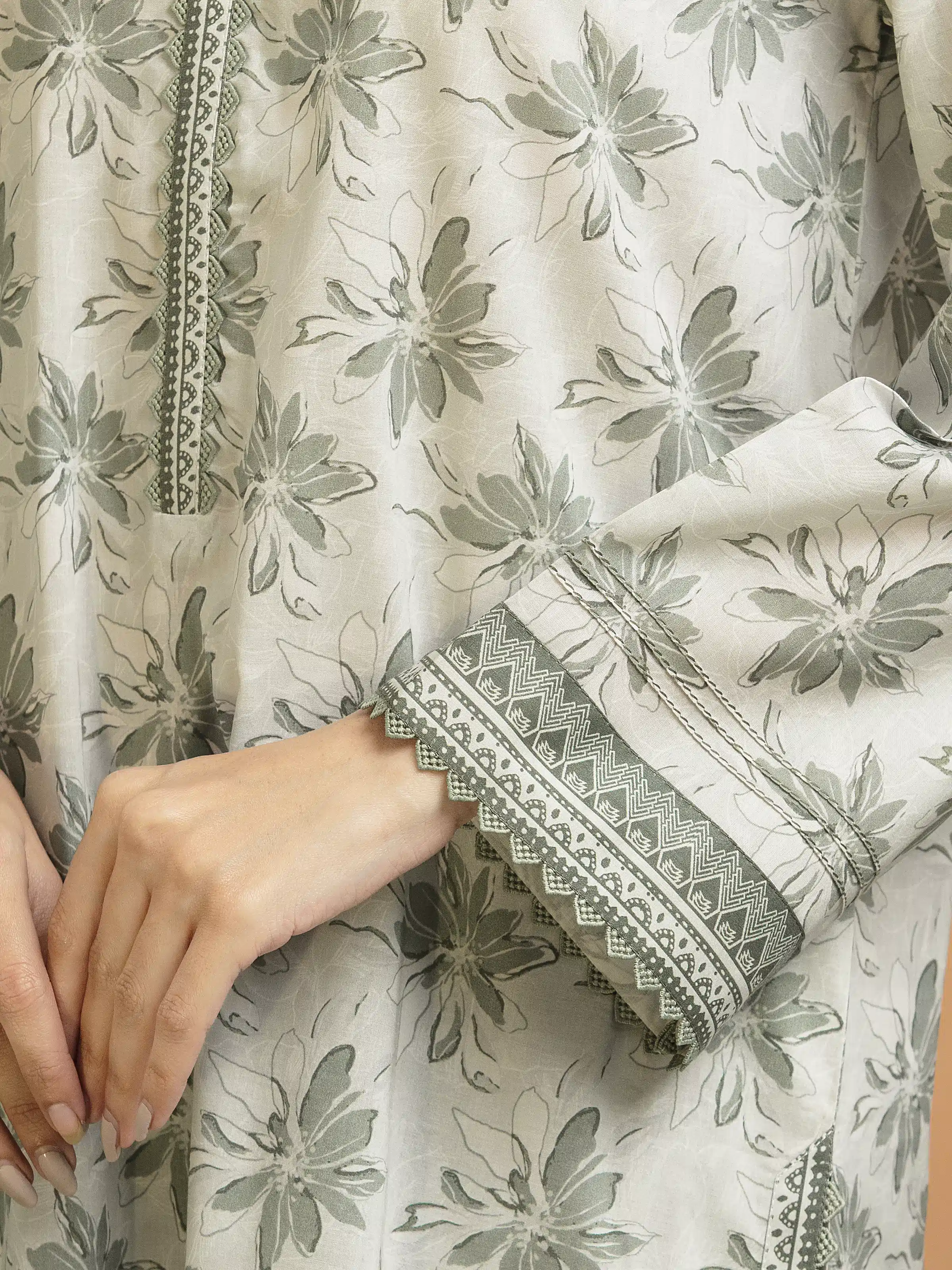 Printed Lawn Suit - EWU5A1-35246-3P - Image 4