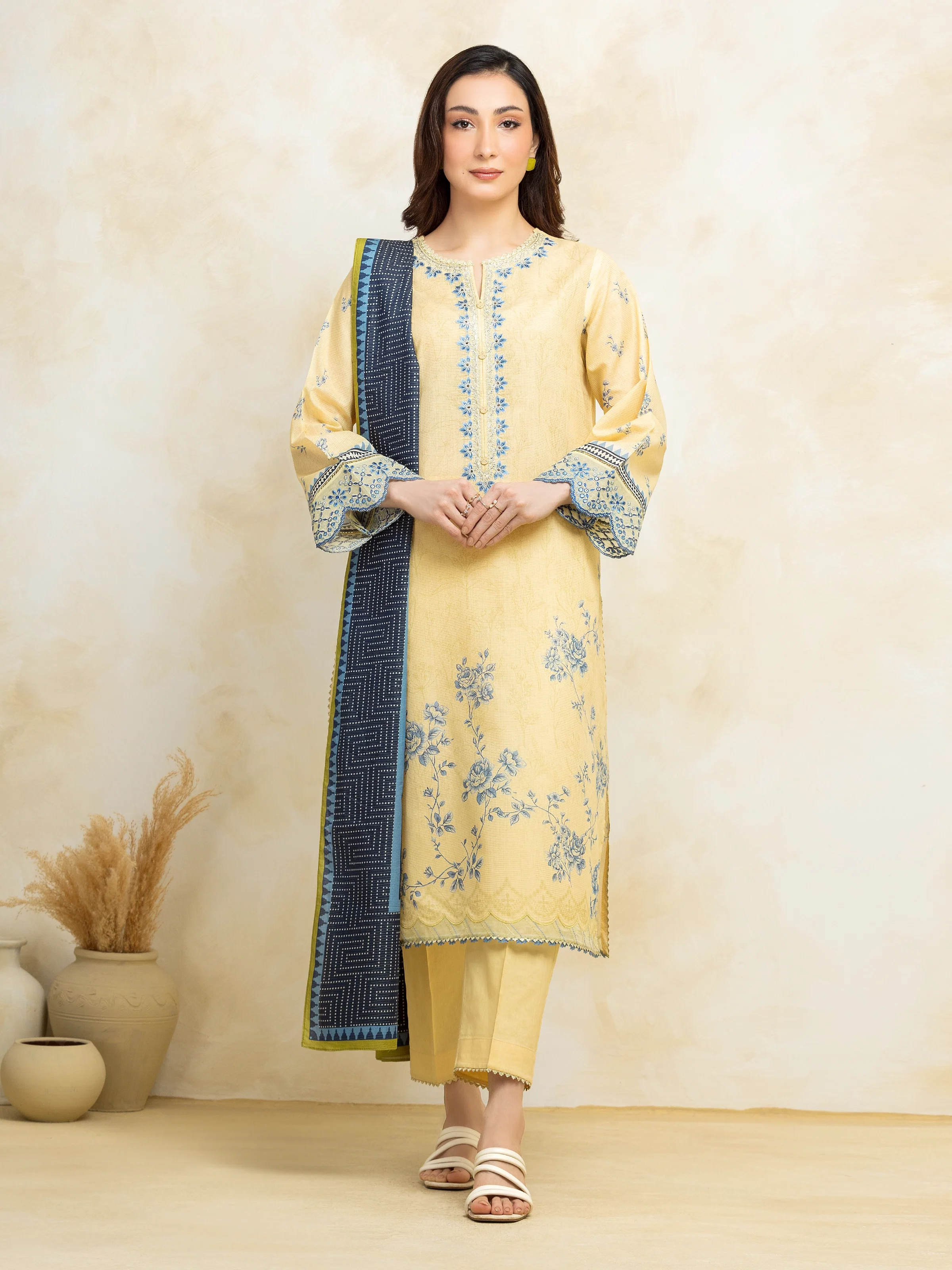 Embroidered Lawn Suit - EWU5V1-31191-3P