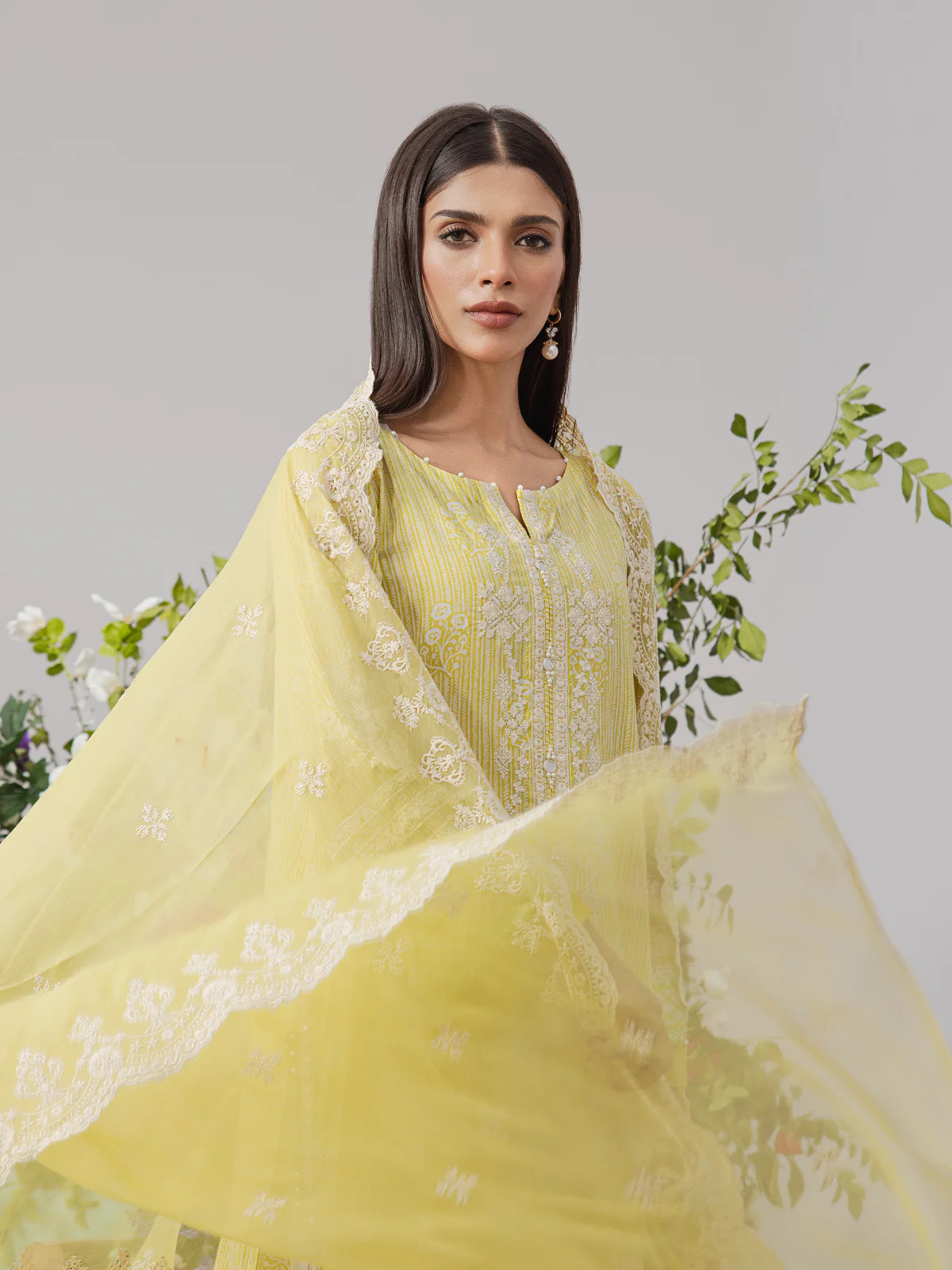 Embroidered Lawn Shirt Dupatta - EWU22V1-26510SD - Image 4