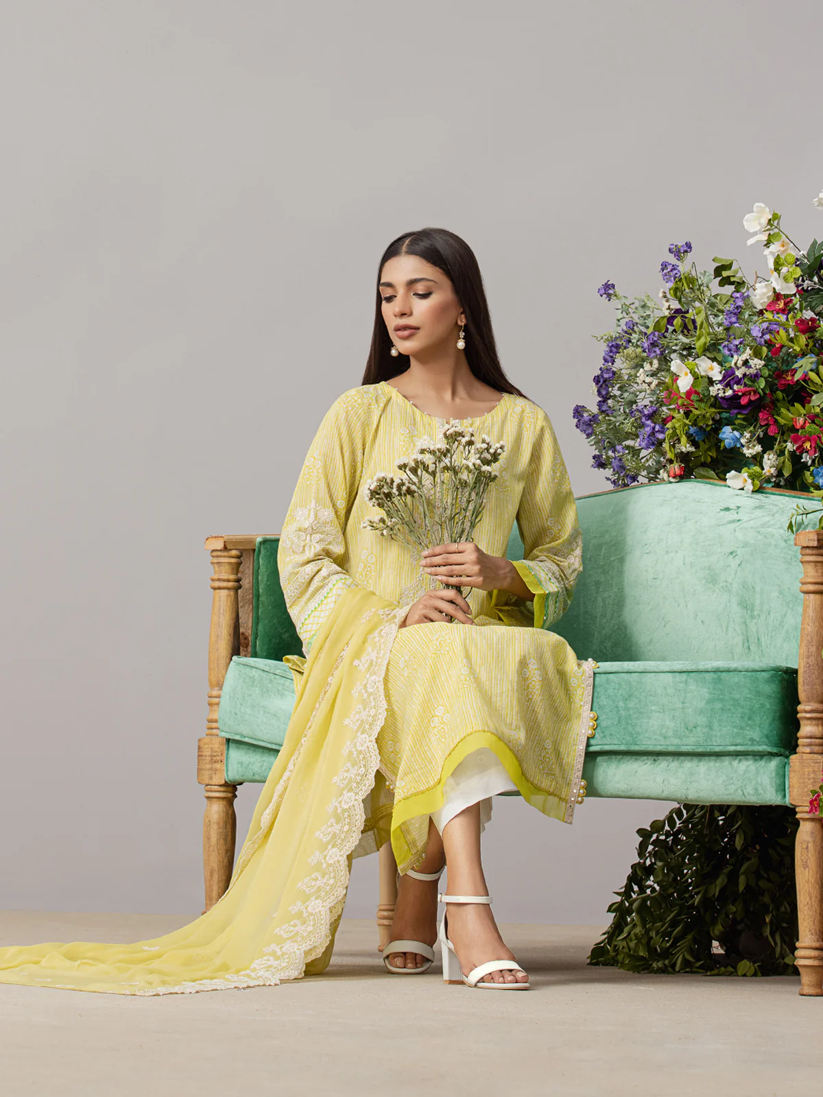Embroidered Lawn Shirt Dupatta - EWU22V1-26510SD - Image 5