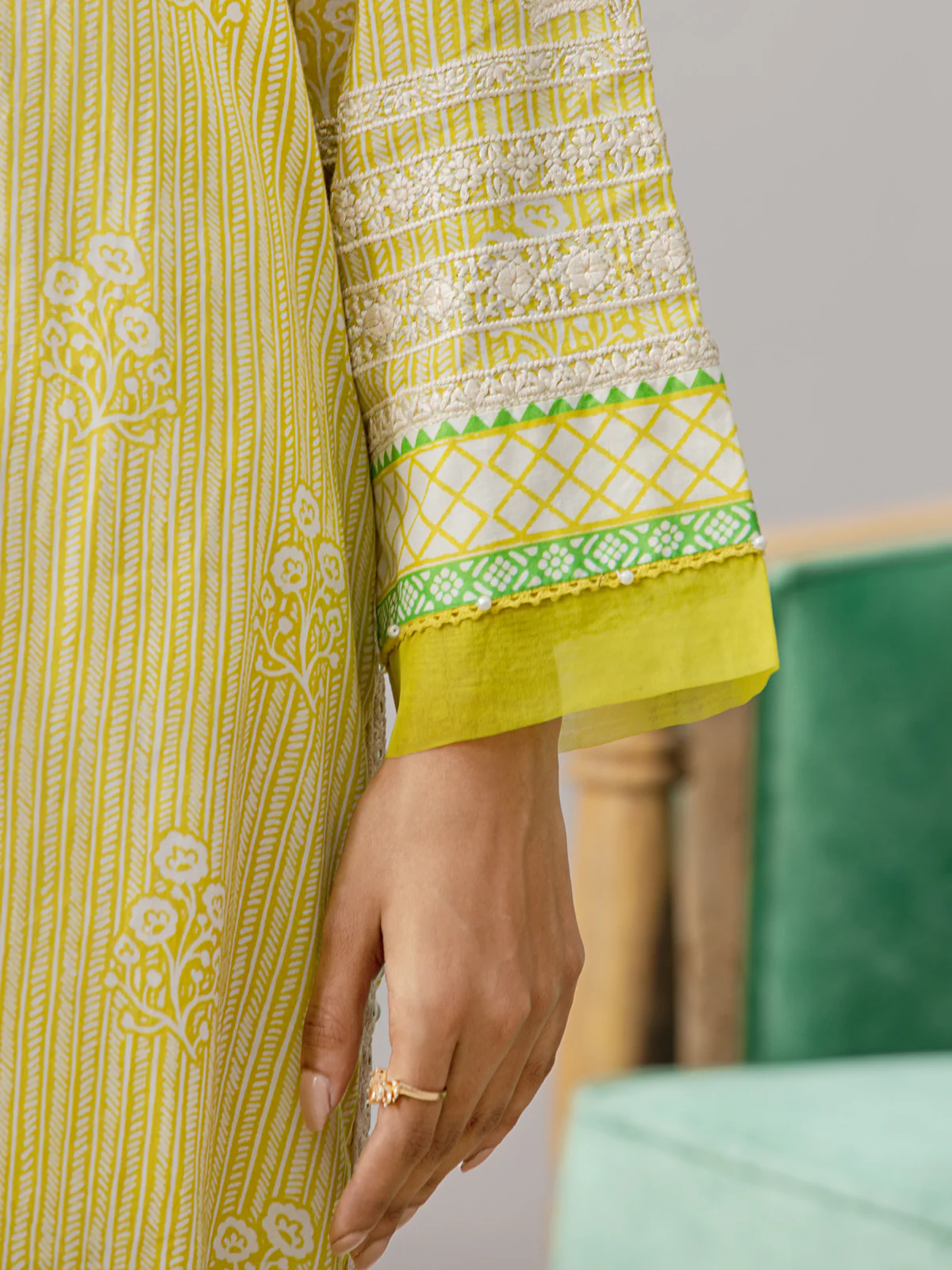 Embroidered Lawn Shirt Dupatta - EWU22V1-26510SD - Image 8