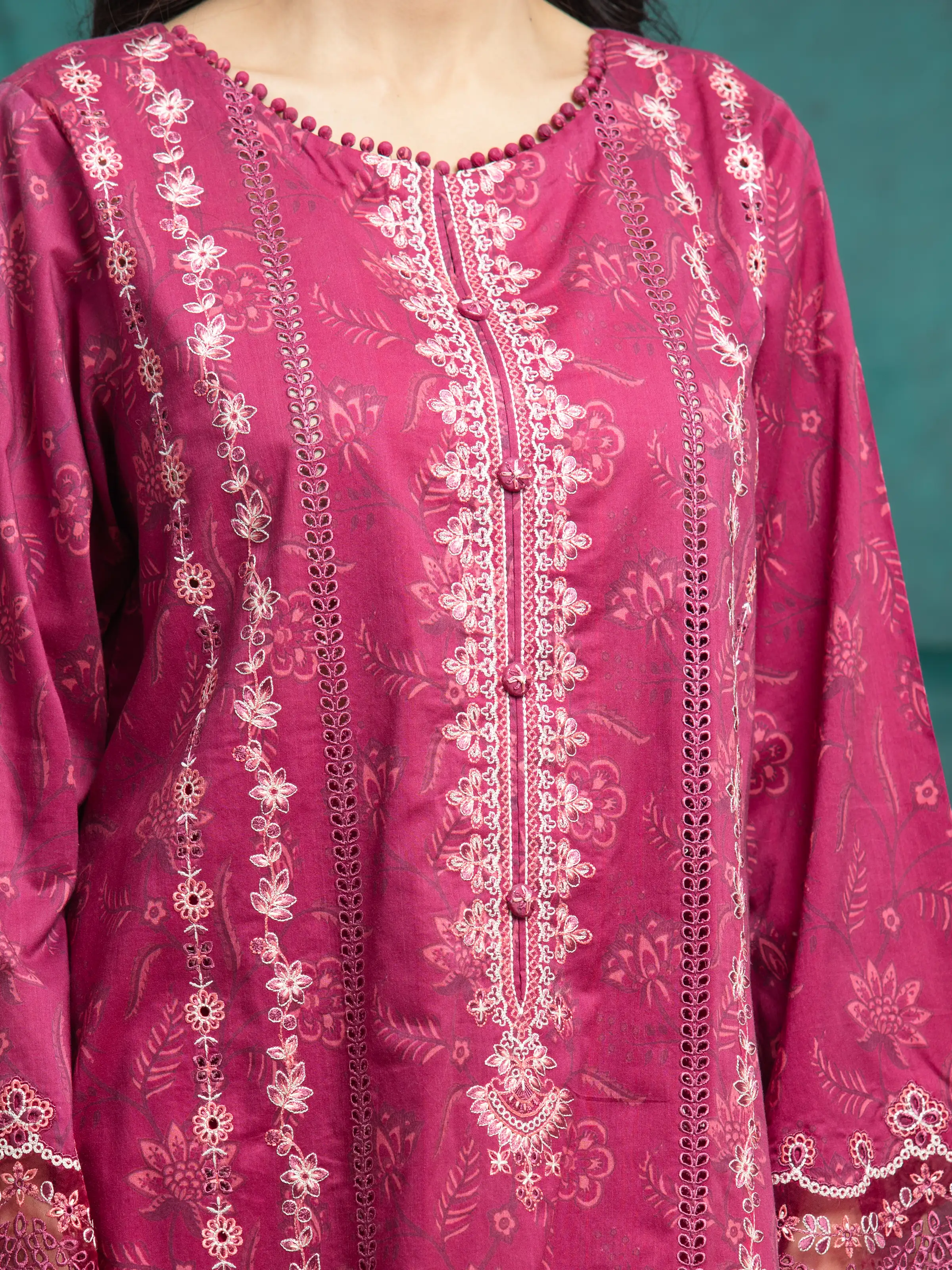 Embroidered Khaddar Suit - EWU24V11-30187-3P - Image 3