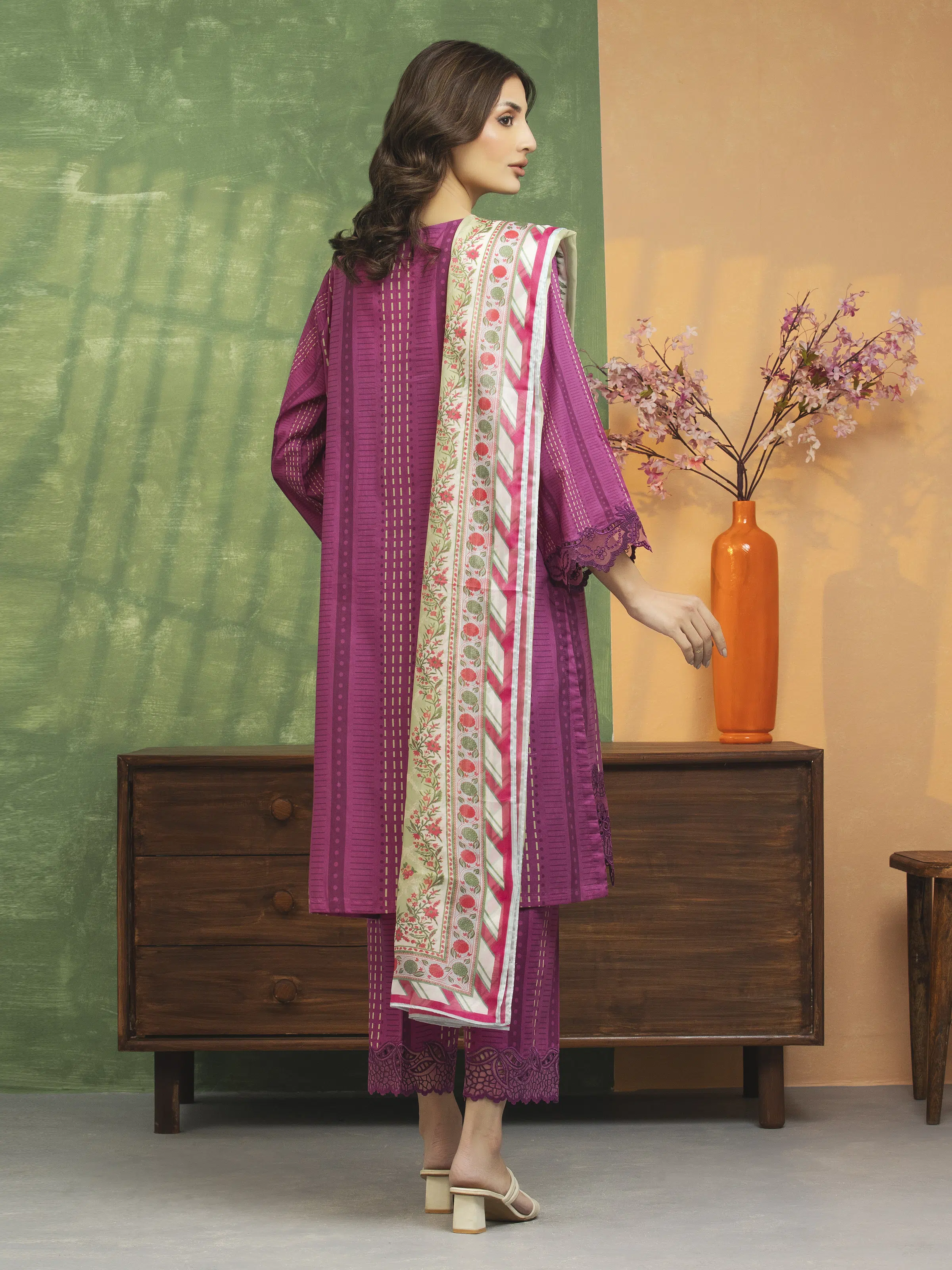 Embroidered Lawn Suit - EWU5V1-31065-3P - Image 2