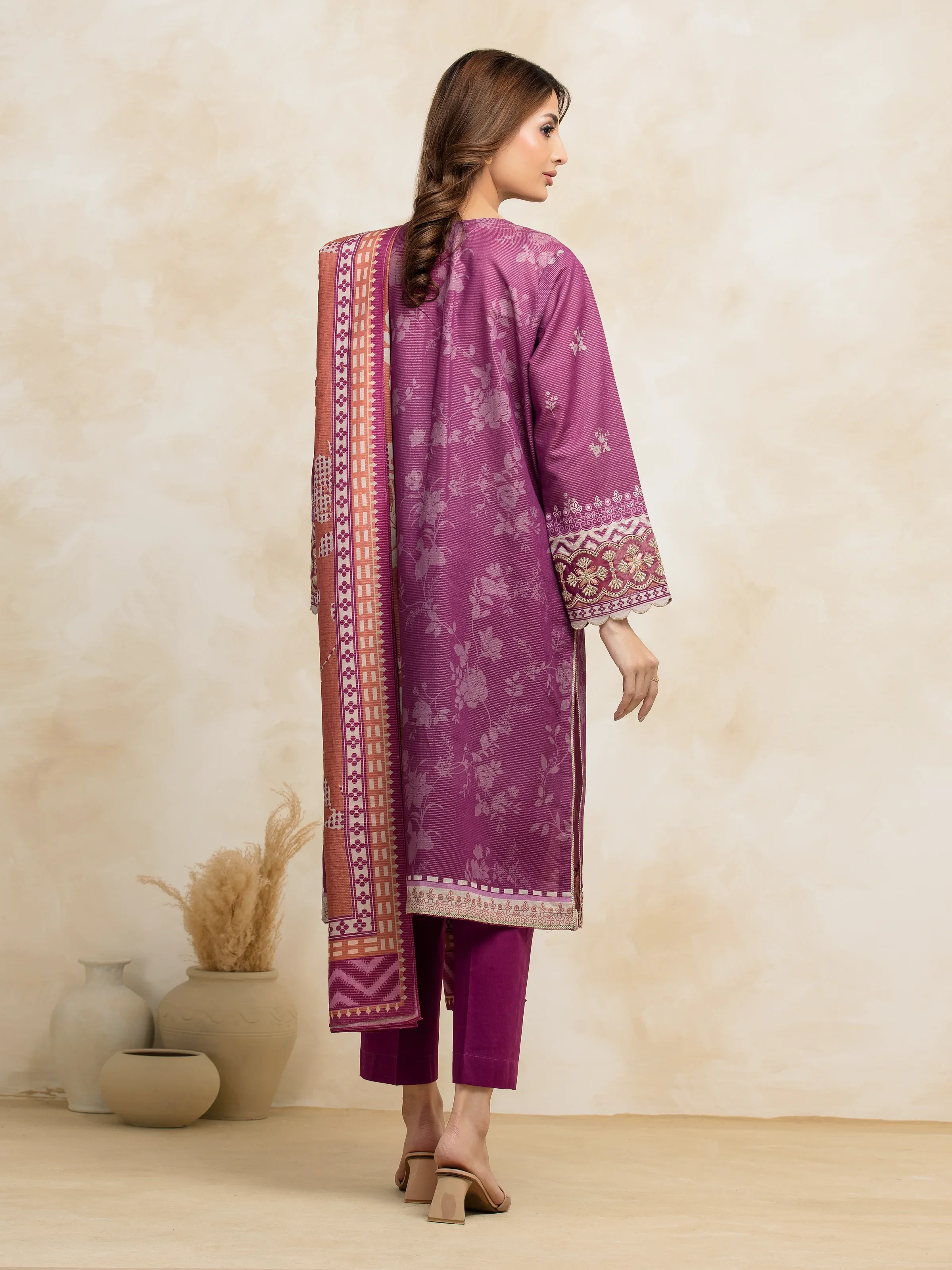 Embroidered Lawn Suit - EWU5V1-31207-3P - Image 2