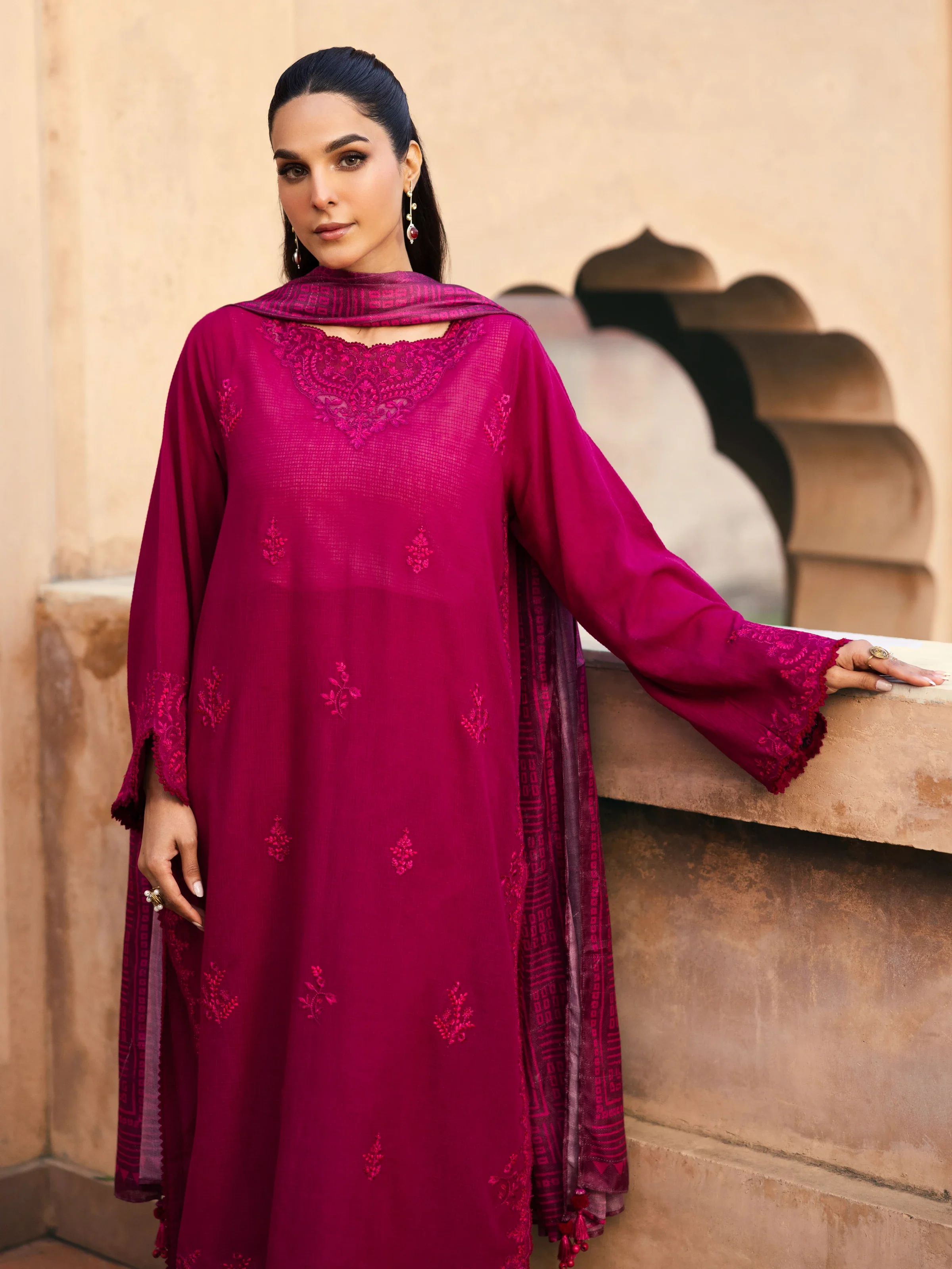 Embroidered Lawn Suit - EWU5V1-31237-3P - Image 2