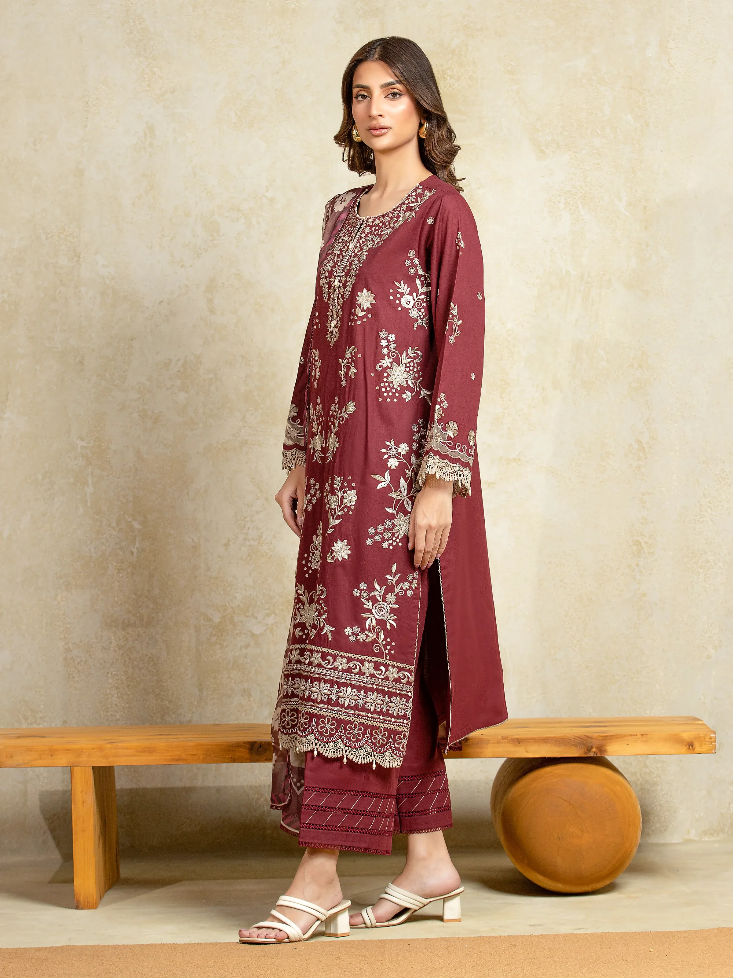 Embroidered Cambric Suit - EWU5V2-31807-3P - Image 3