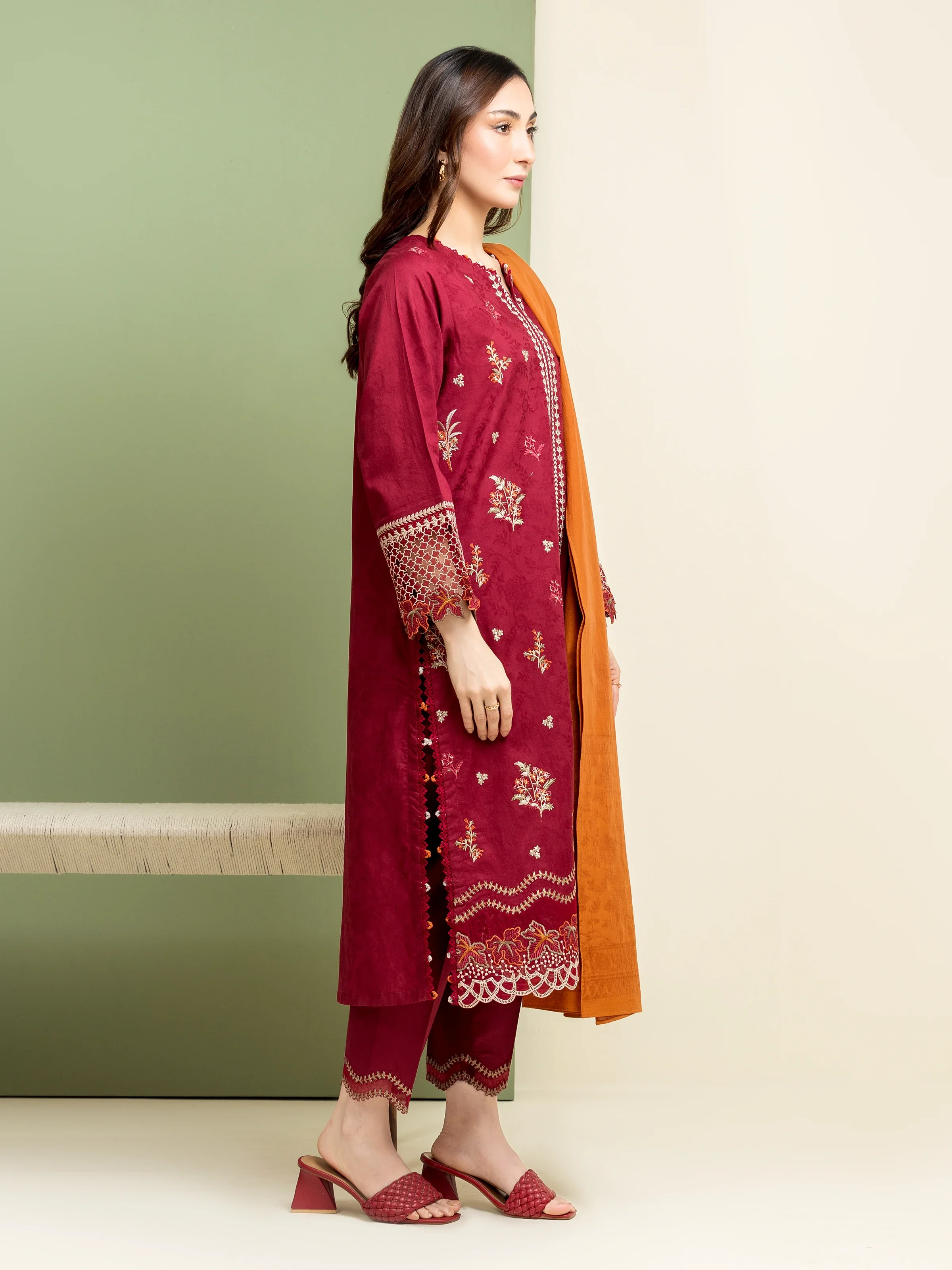 Embroidered Self Jacquard Suit - EWU5V3-31154-3P - Image 4