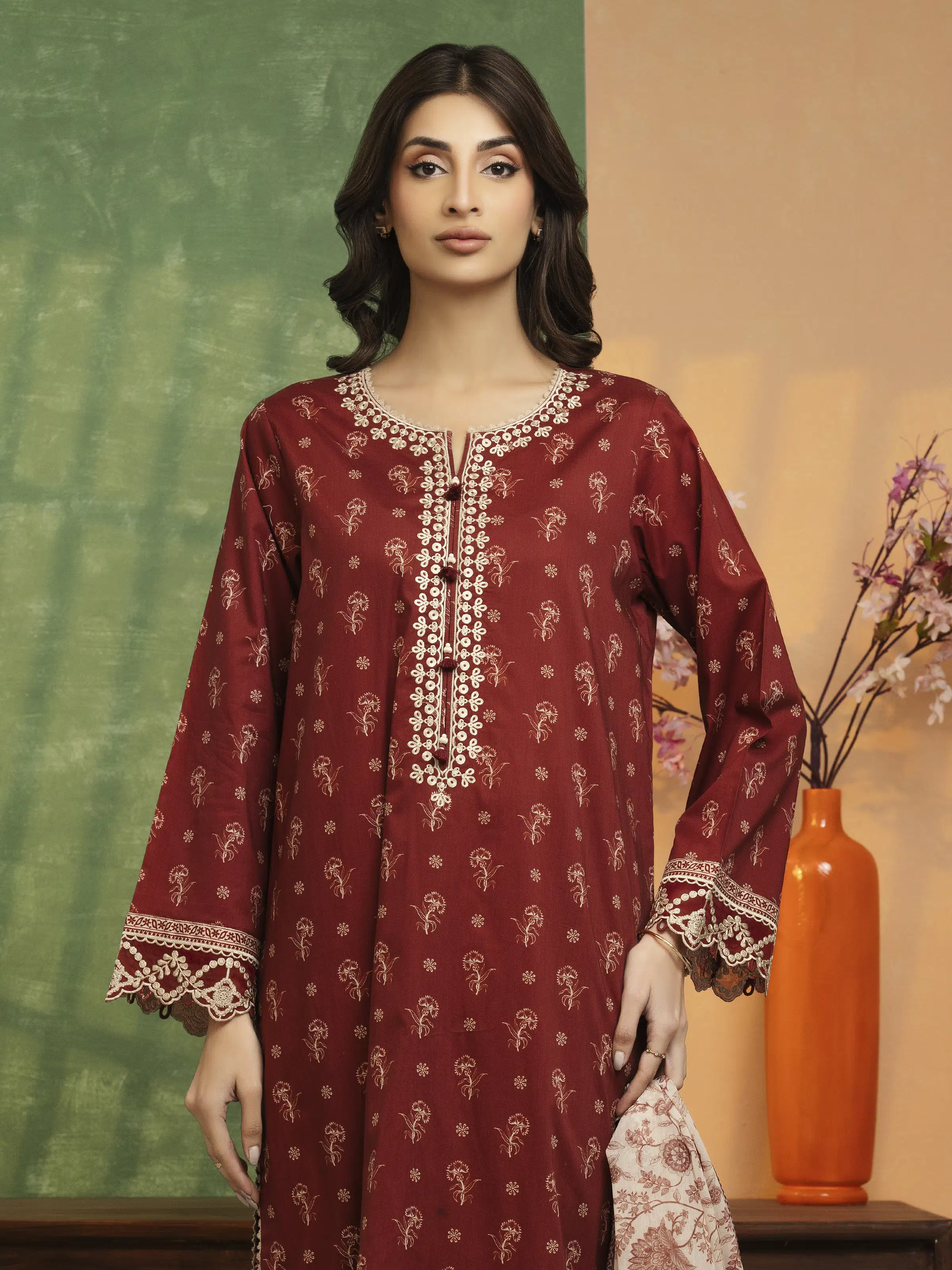 Embroidered Lawn Suit - EWU5V1-31403-3P - Image 4