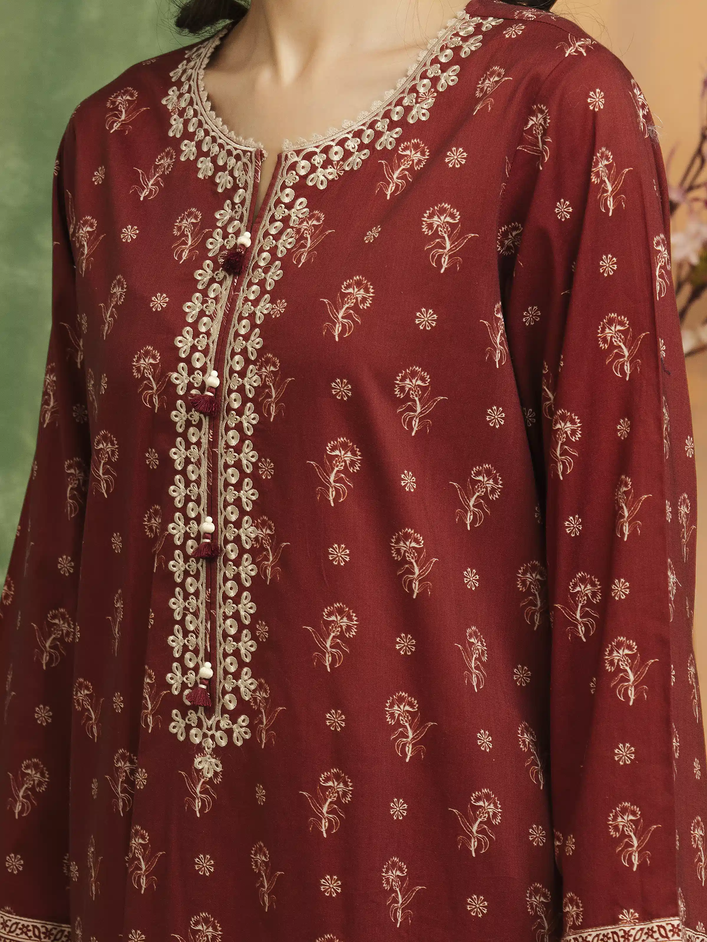 Embroidered Lawn Suit - EWU5V1-31403-3P - Image 5