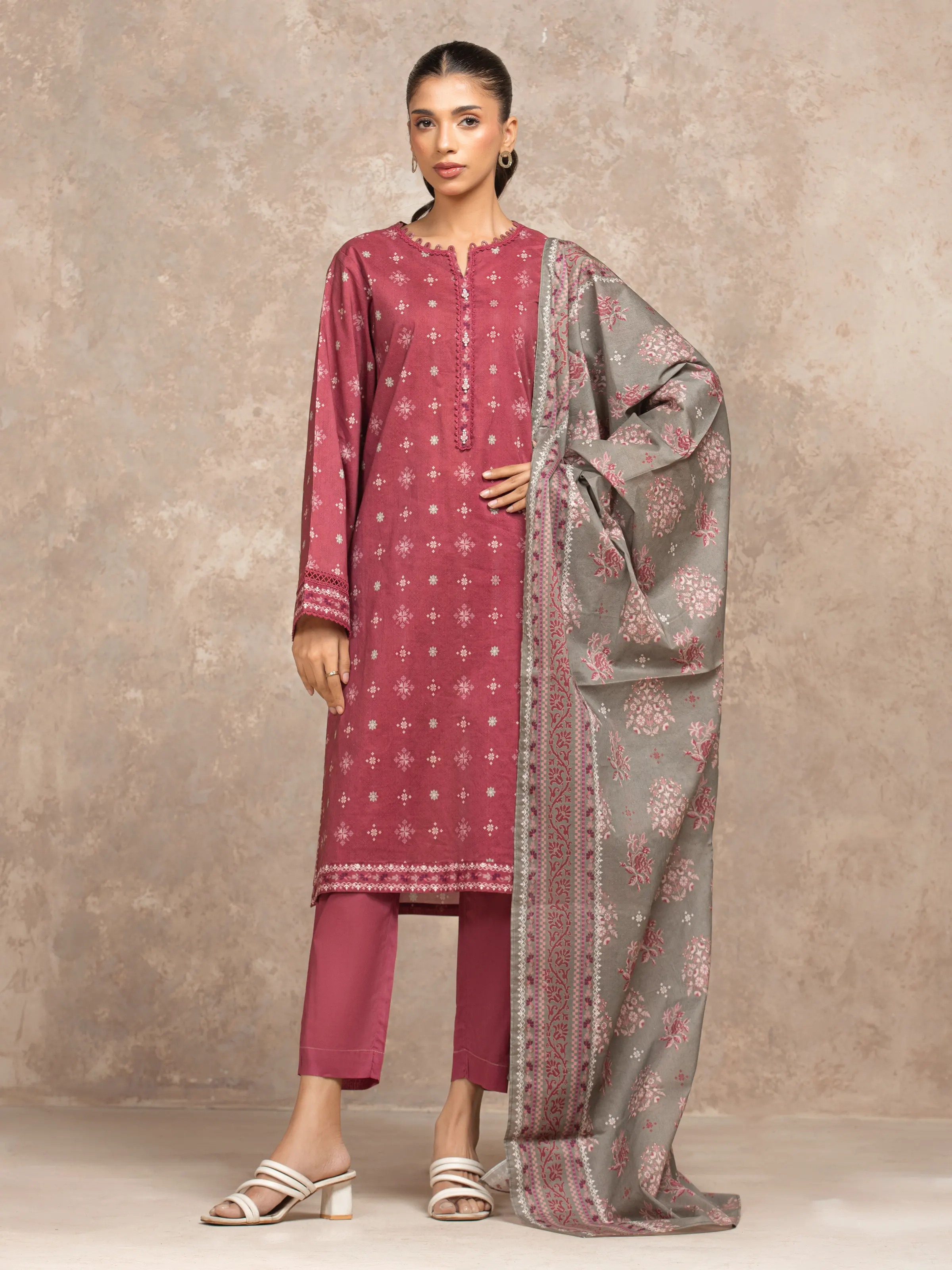 Unstitched Printed Khaddar Suit - EWU5A3-36015-3P