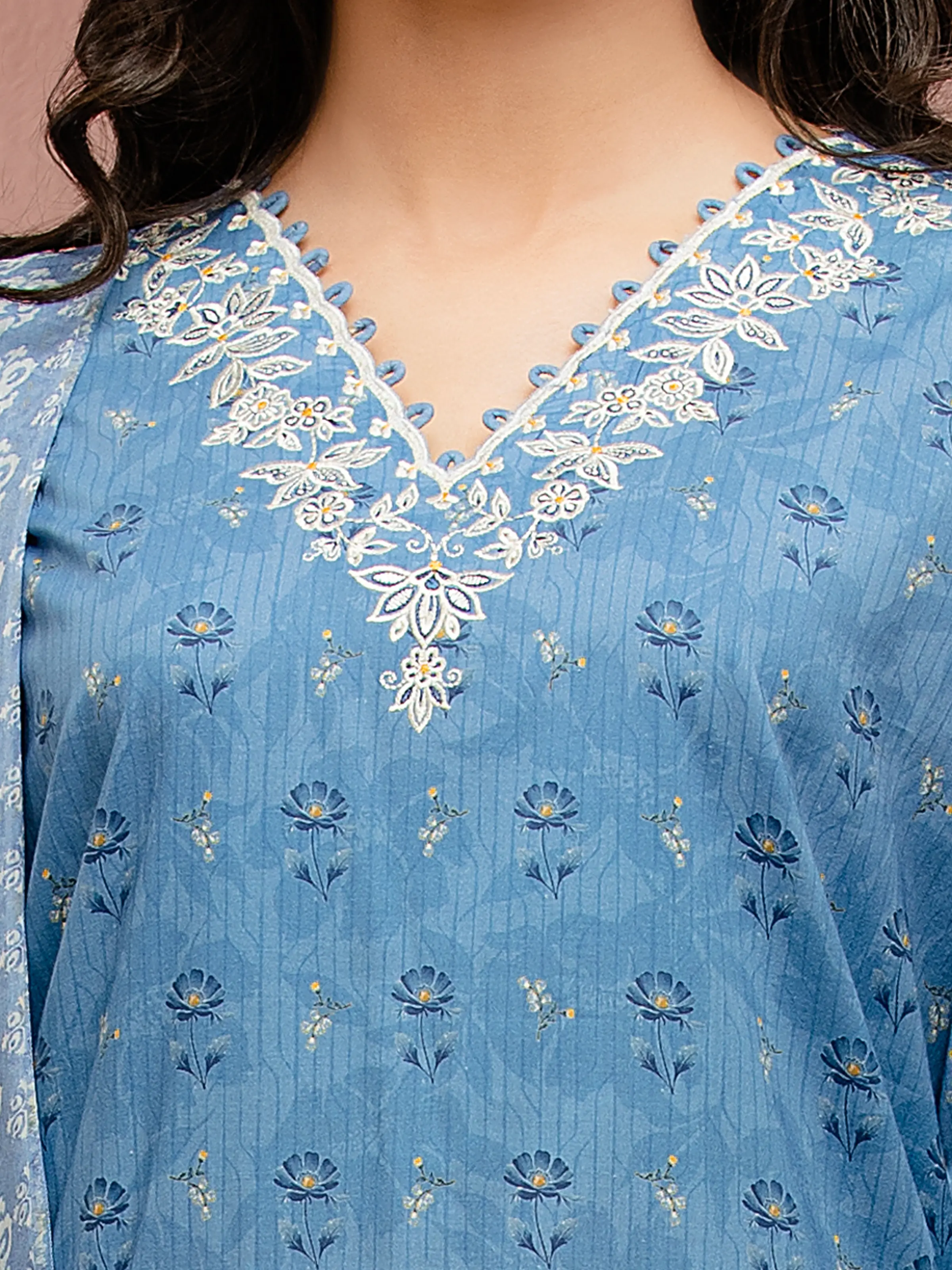 Embroidered Cambric Suit - EWU5V2-31048-3P - Image 4
