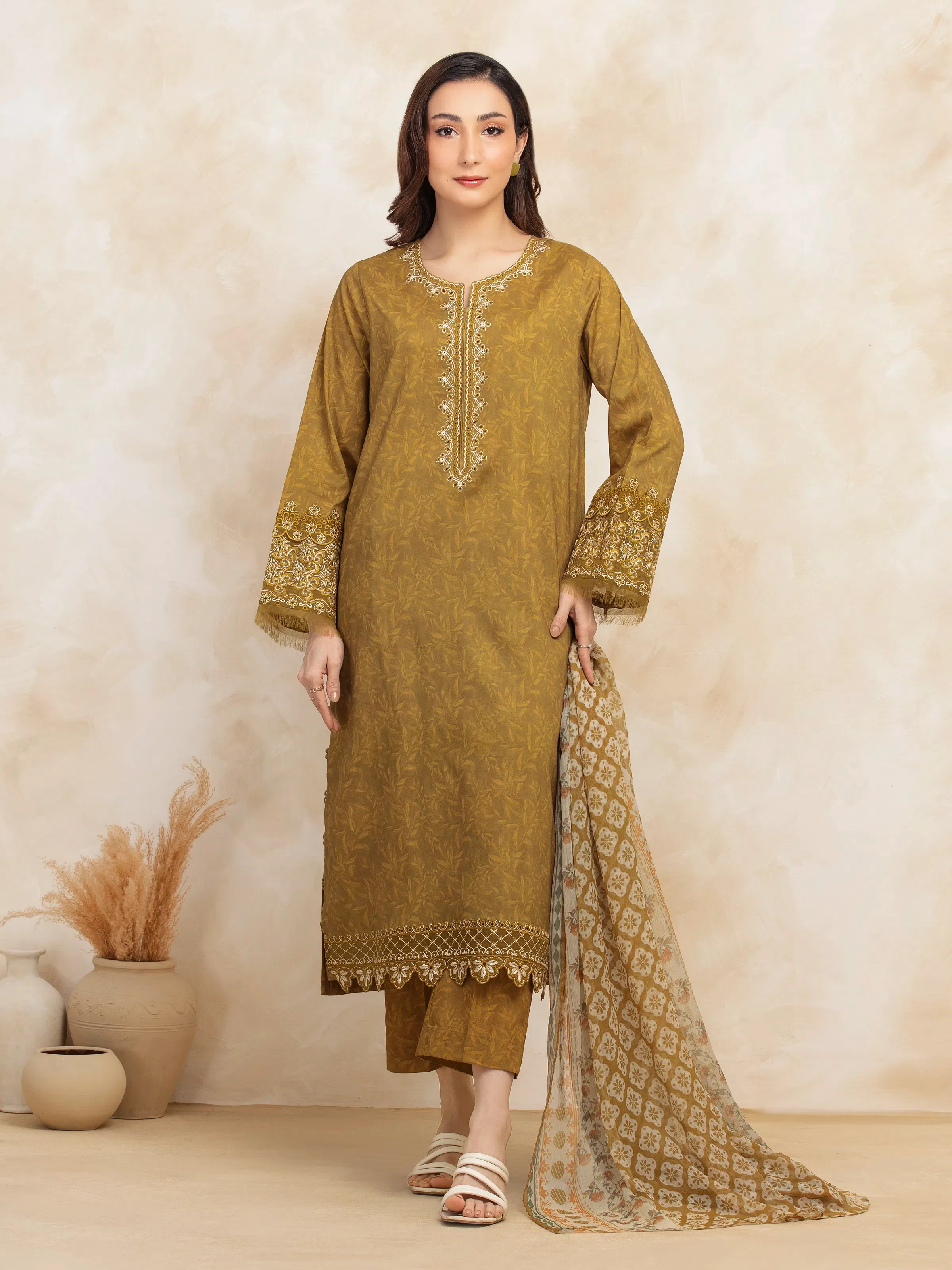 Embroidered Lawn Suit - EWU5V1-31095-3P
