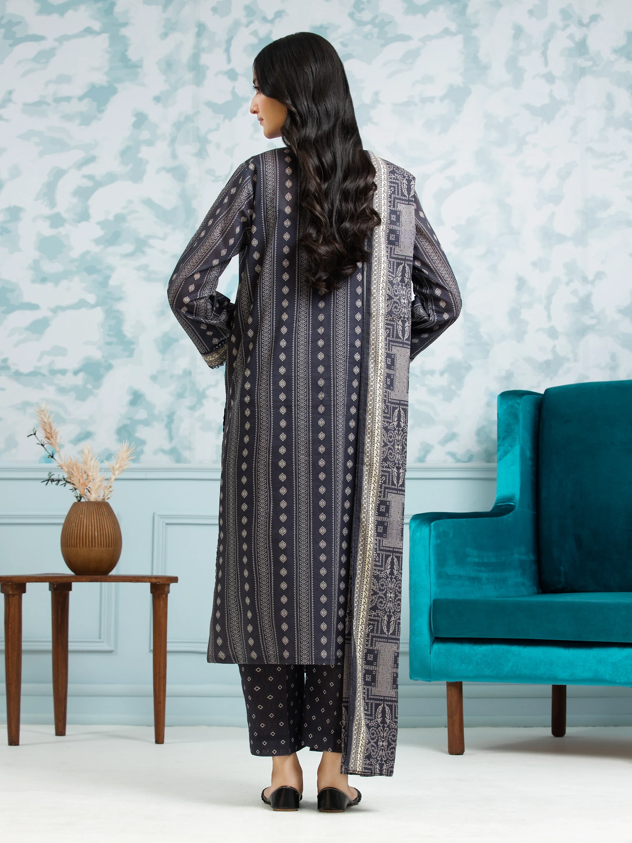 Printed Khaddar Suit - EWU24A3-29716-3P - Image 2