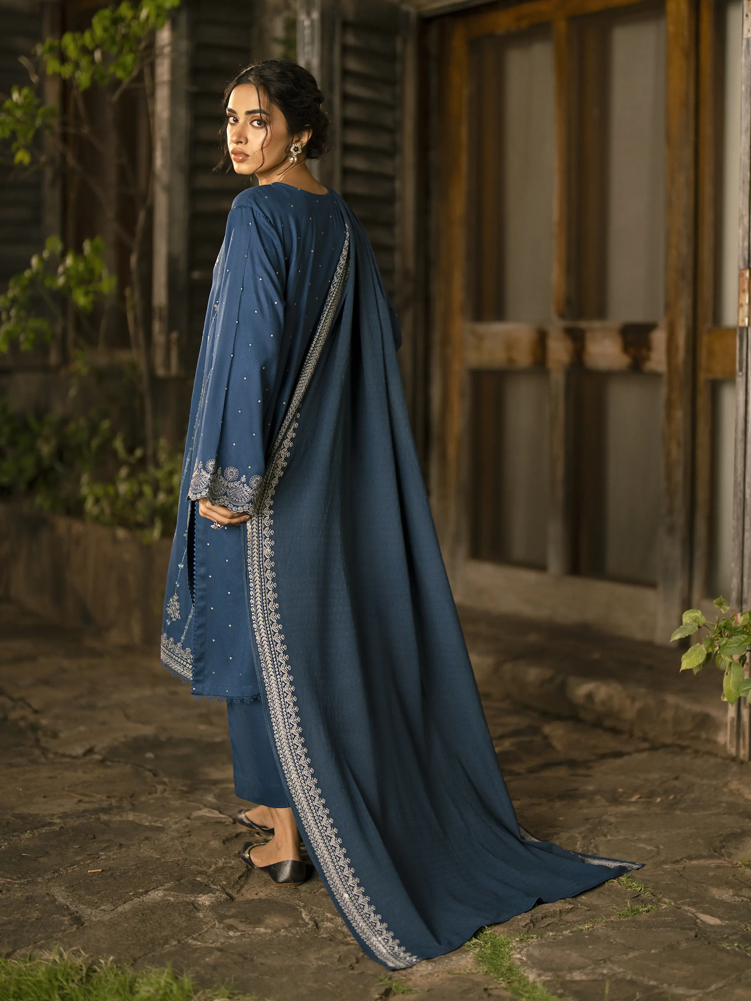 Embroidered Marina Twill Suit - EWU24V14-30205-3P - Image 4
