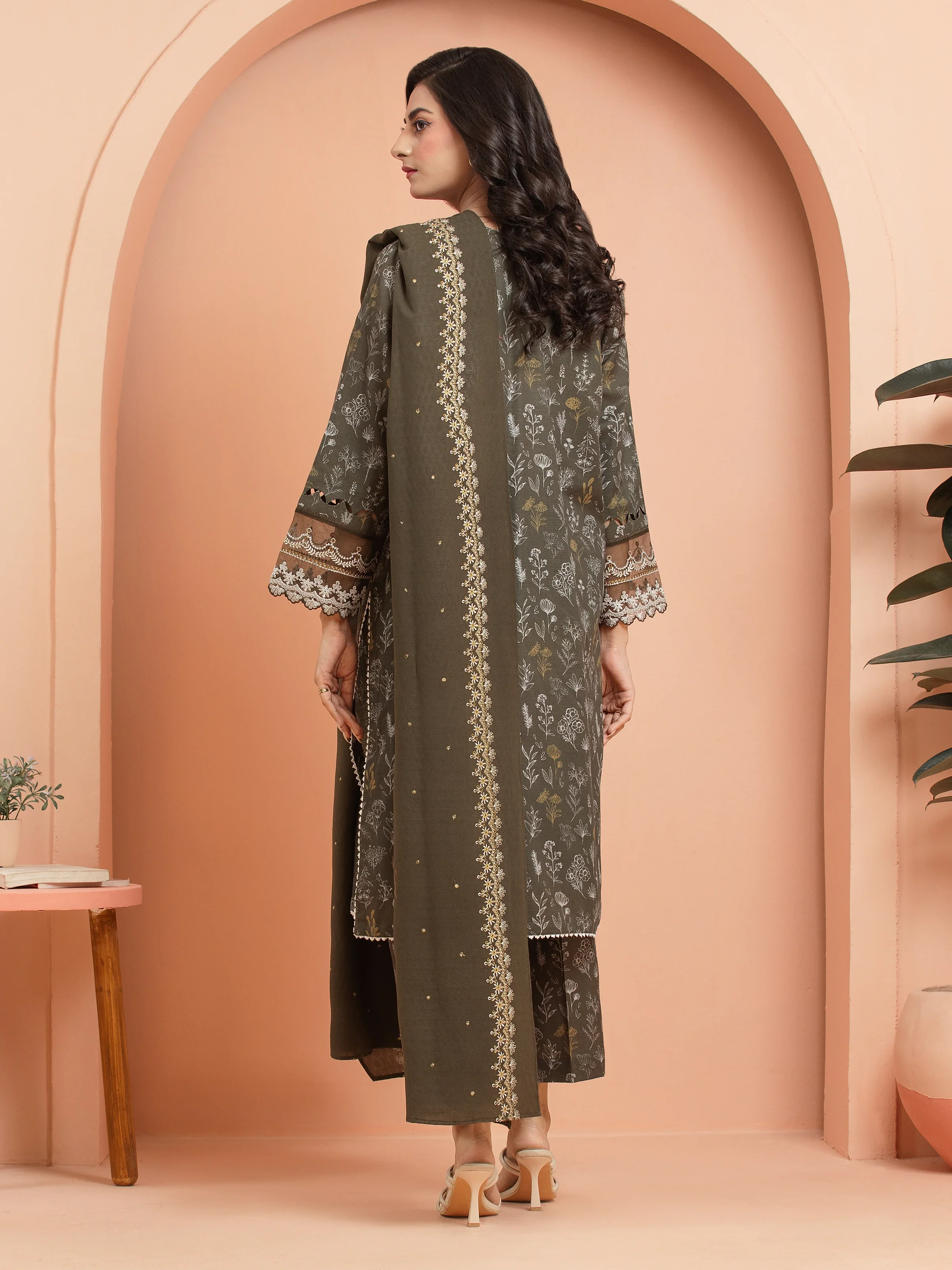 Embroidered Khaddar Suit - EWU24V11-30196-3P - Image 2