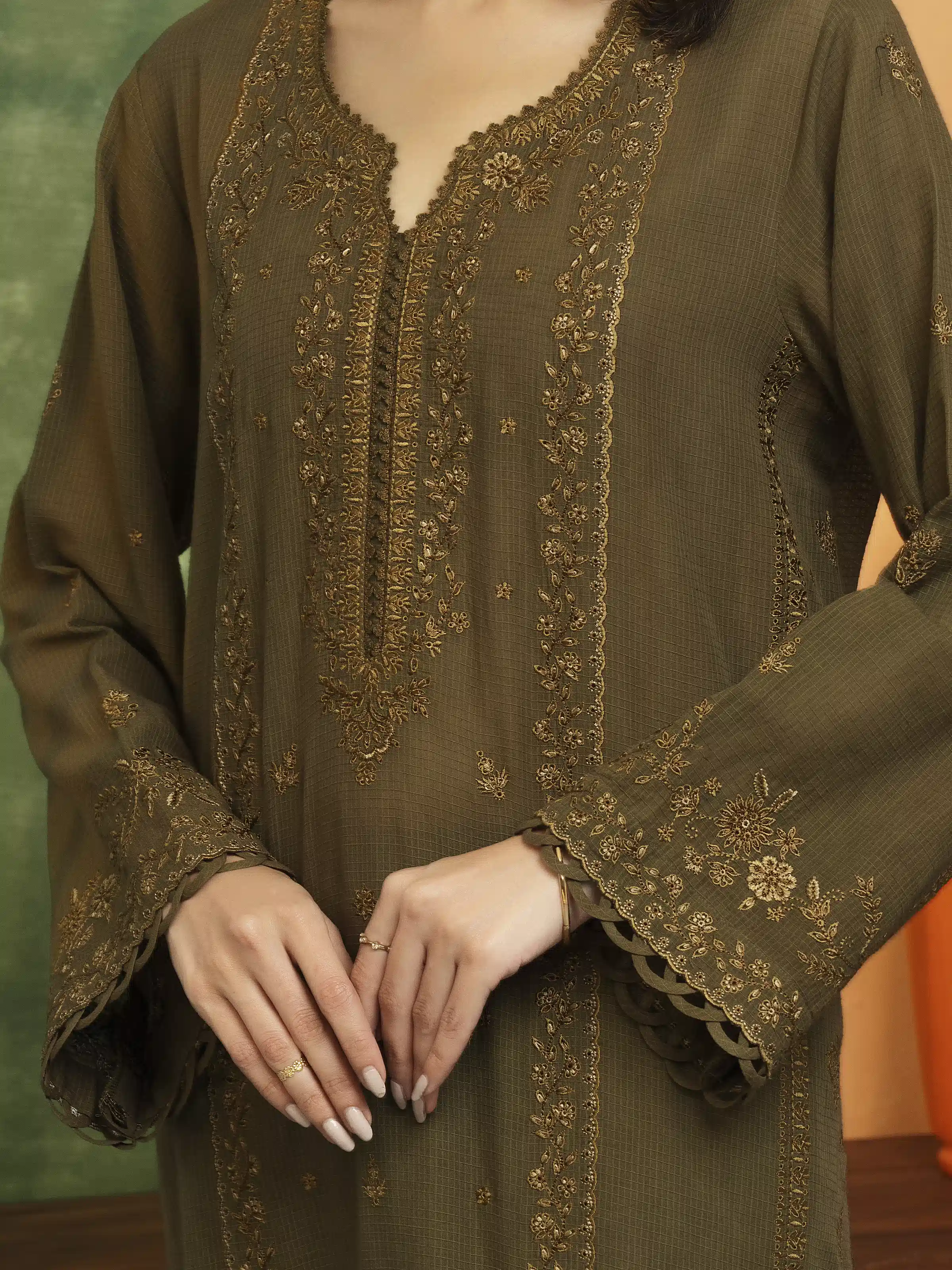 Embroidered Lawn Suit - EWU5V1-31228-3P - Image 4