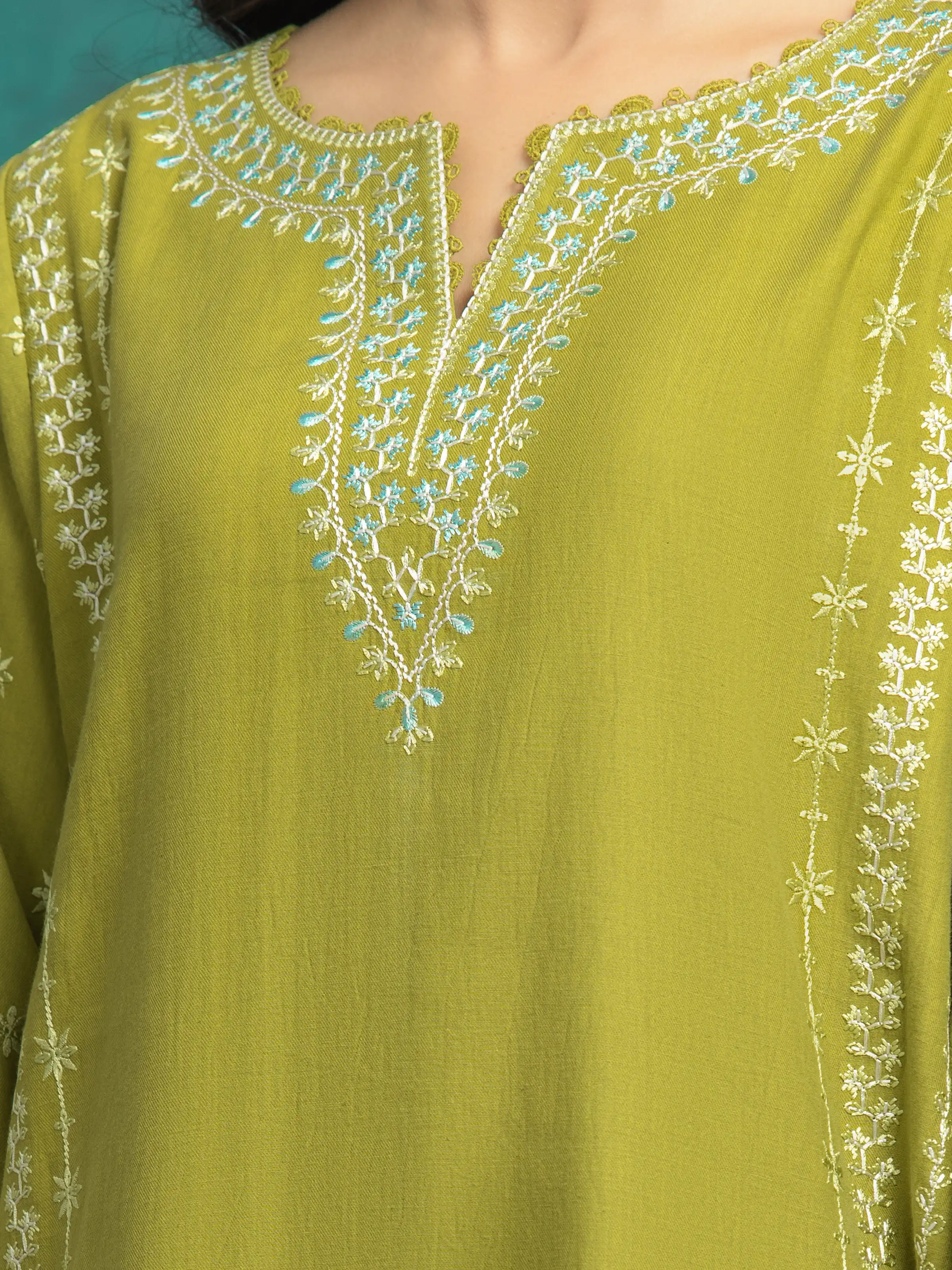 Embroidered Cambric Suit - EWU5V2-31009-3P - Image 4