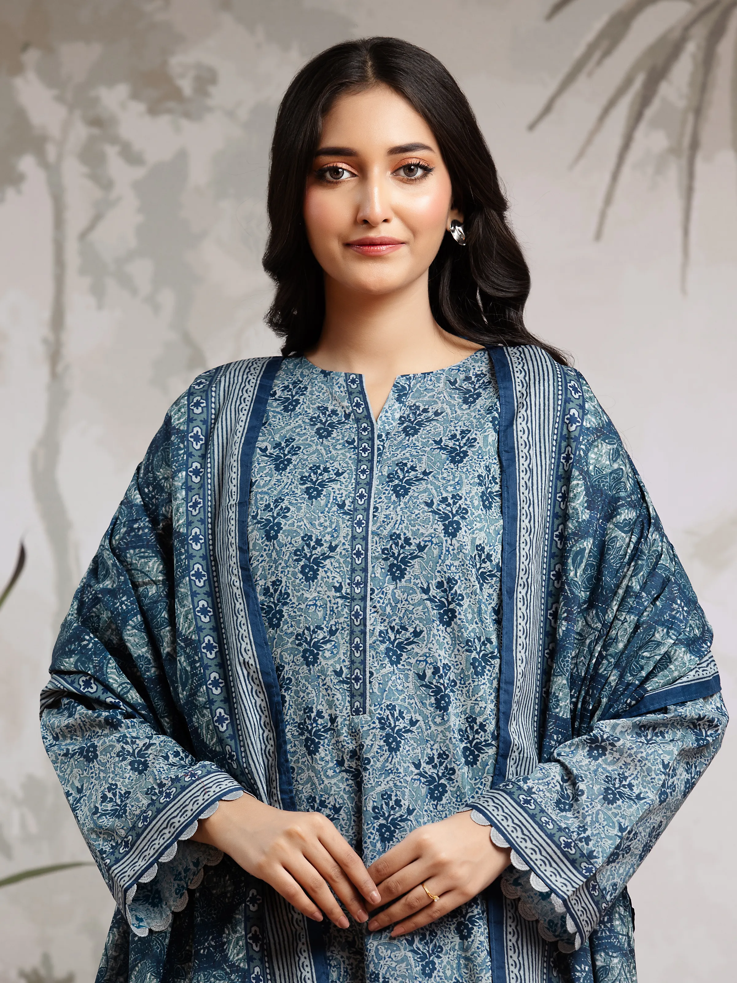 Printed Khaddar Shirt Dupatta - EWU24A3-29609SD - Image 3