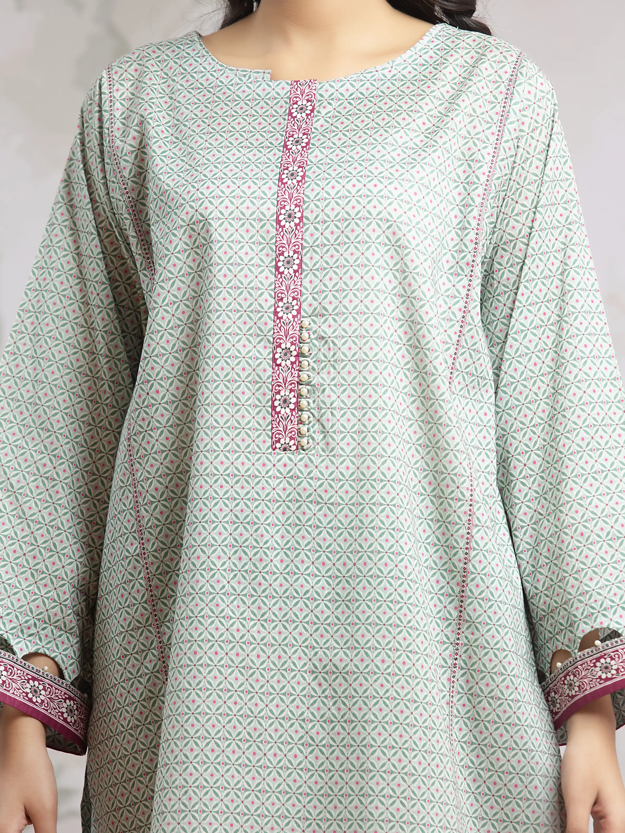 Printed Khaddar Shirt Dupatta - EWU24A3-29801SD - Image 3