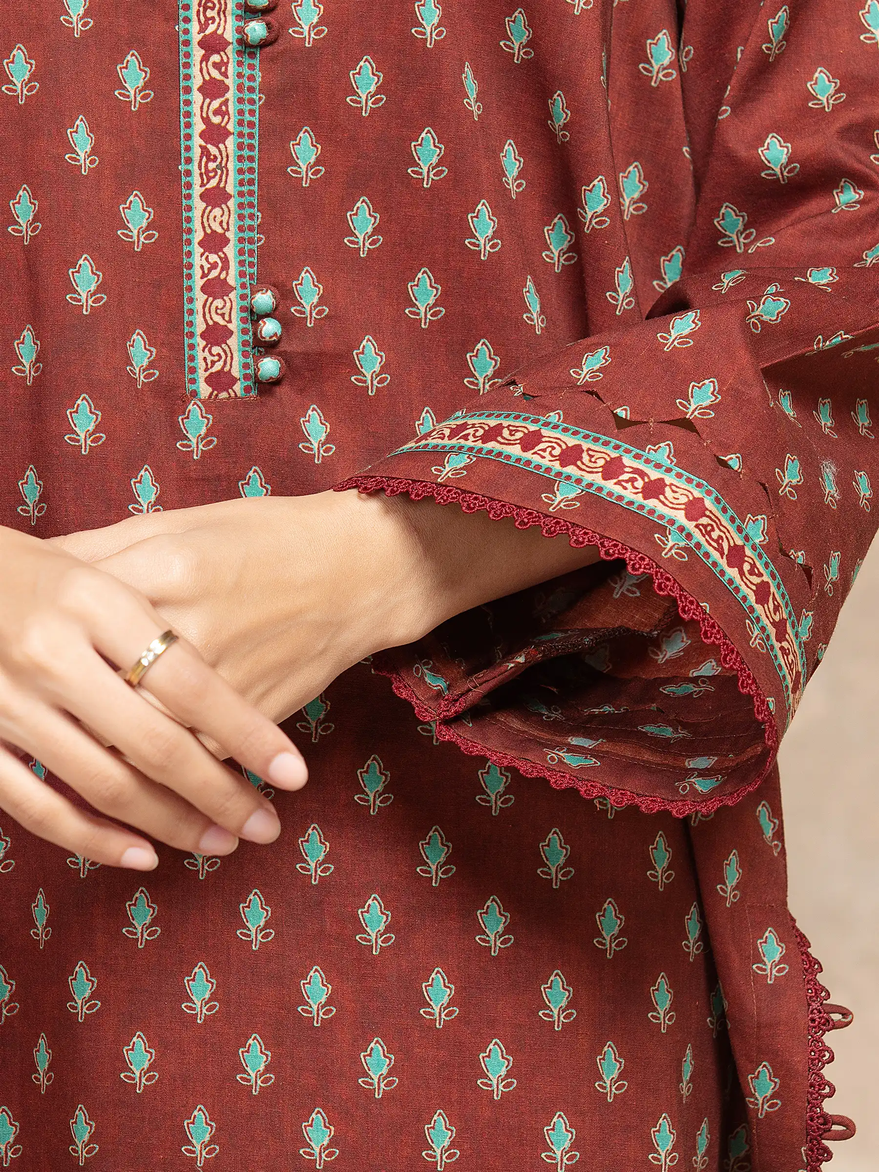 Printed Khaddar Shirt Dupatta - EWU5M3-009SD - Image 3