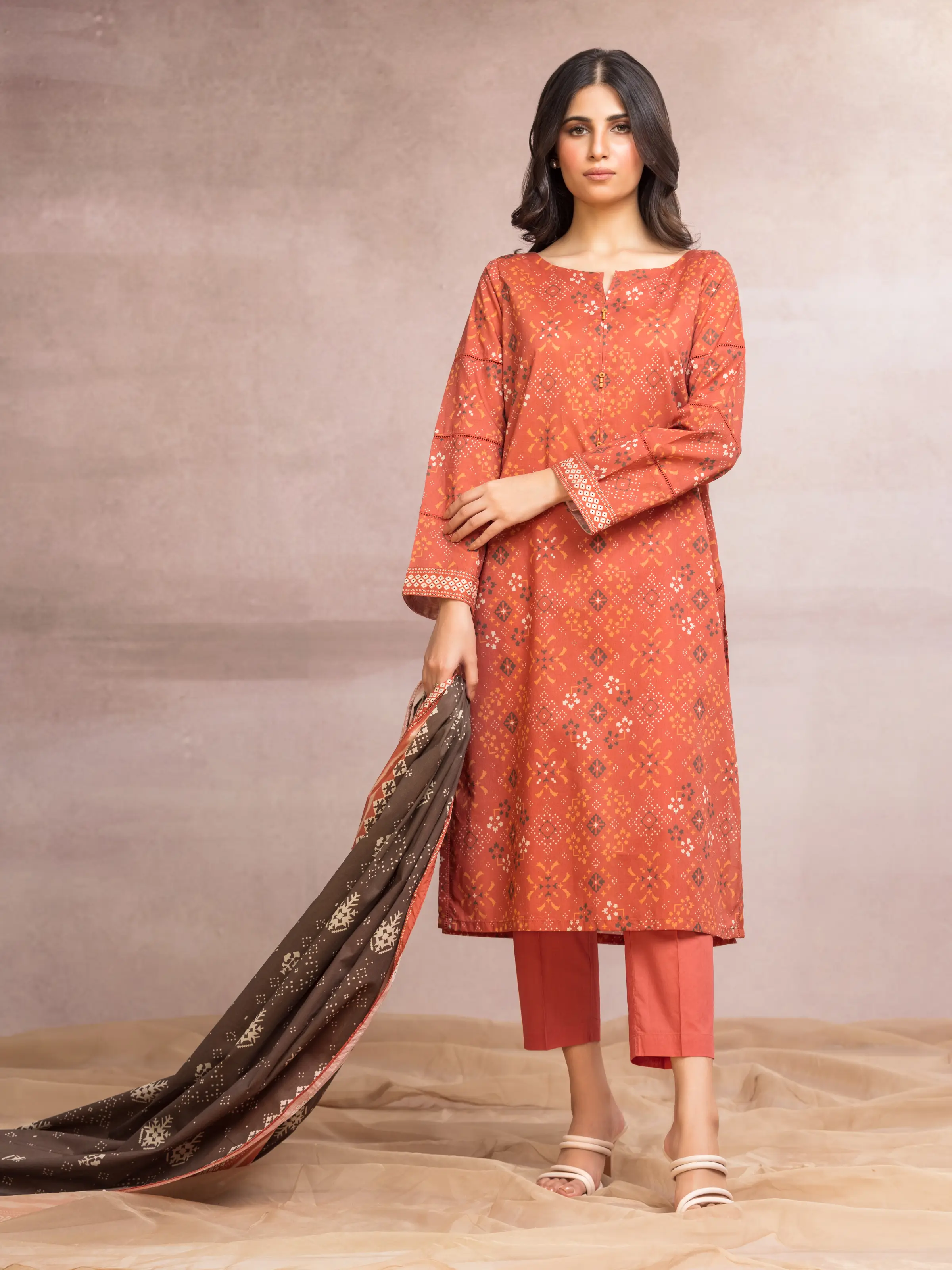 Printed Khaddar Shirt - EWU24A3-27102S