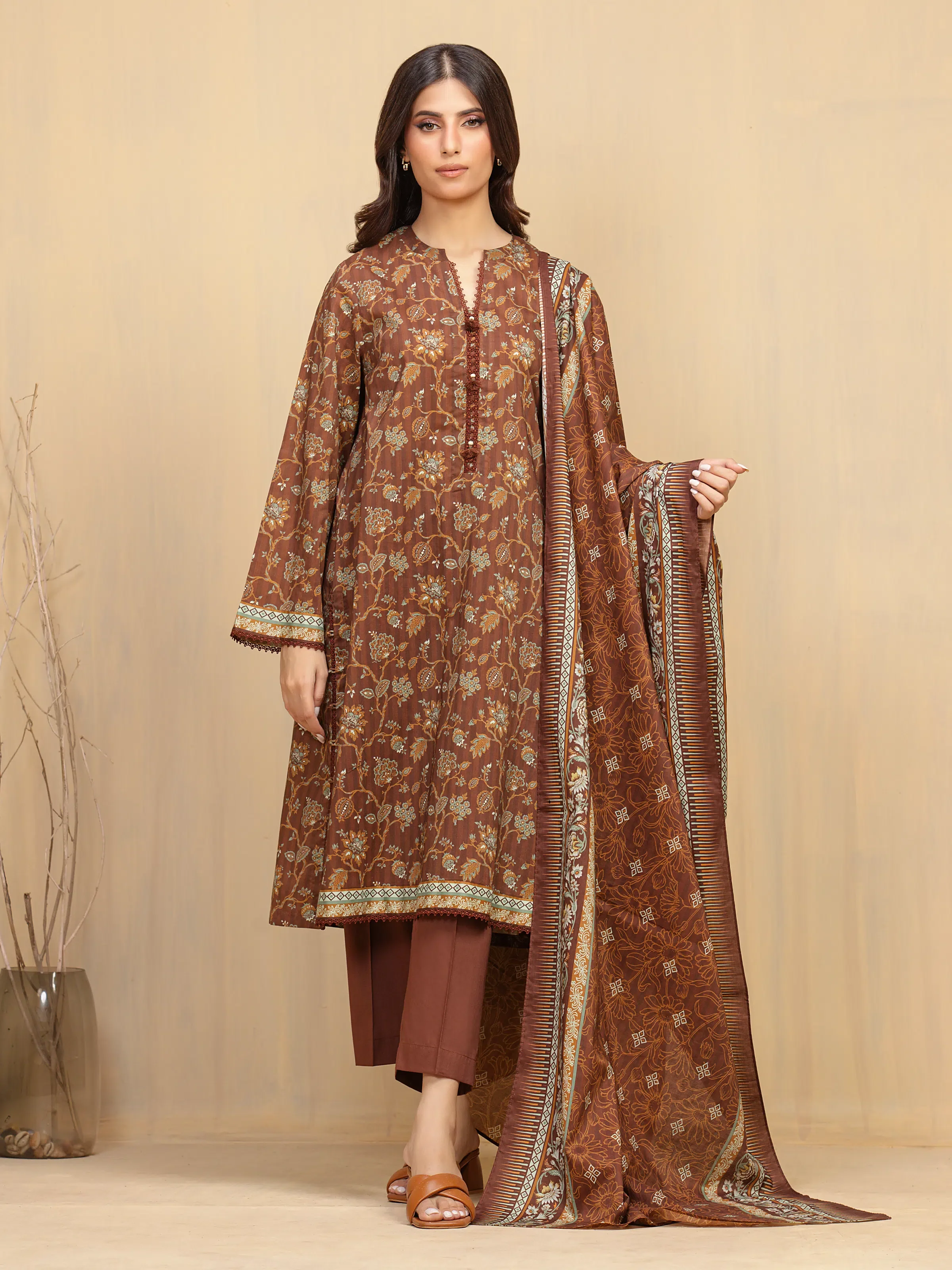Printed Khaddar Suit - EWU5A3-35997-3P