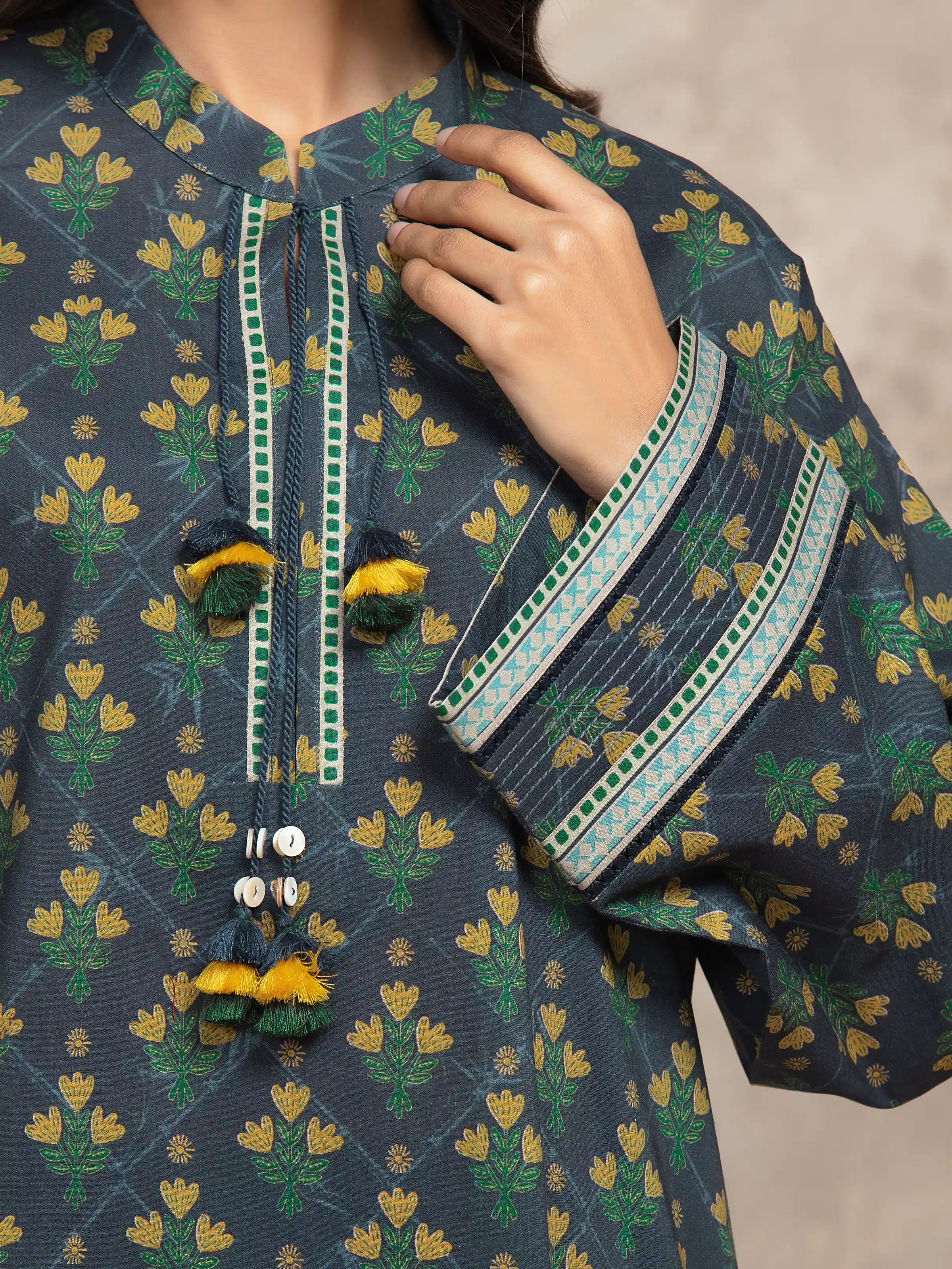 Printed Khaddar Shirt - EWU5M3-032S - Image 3