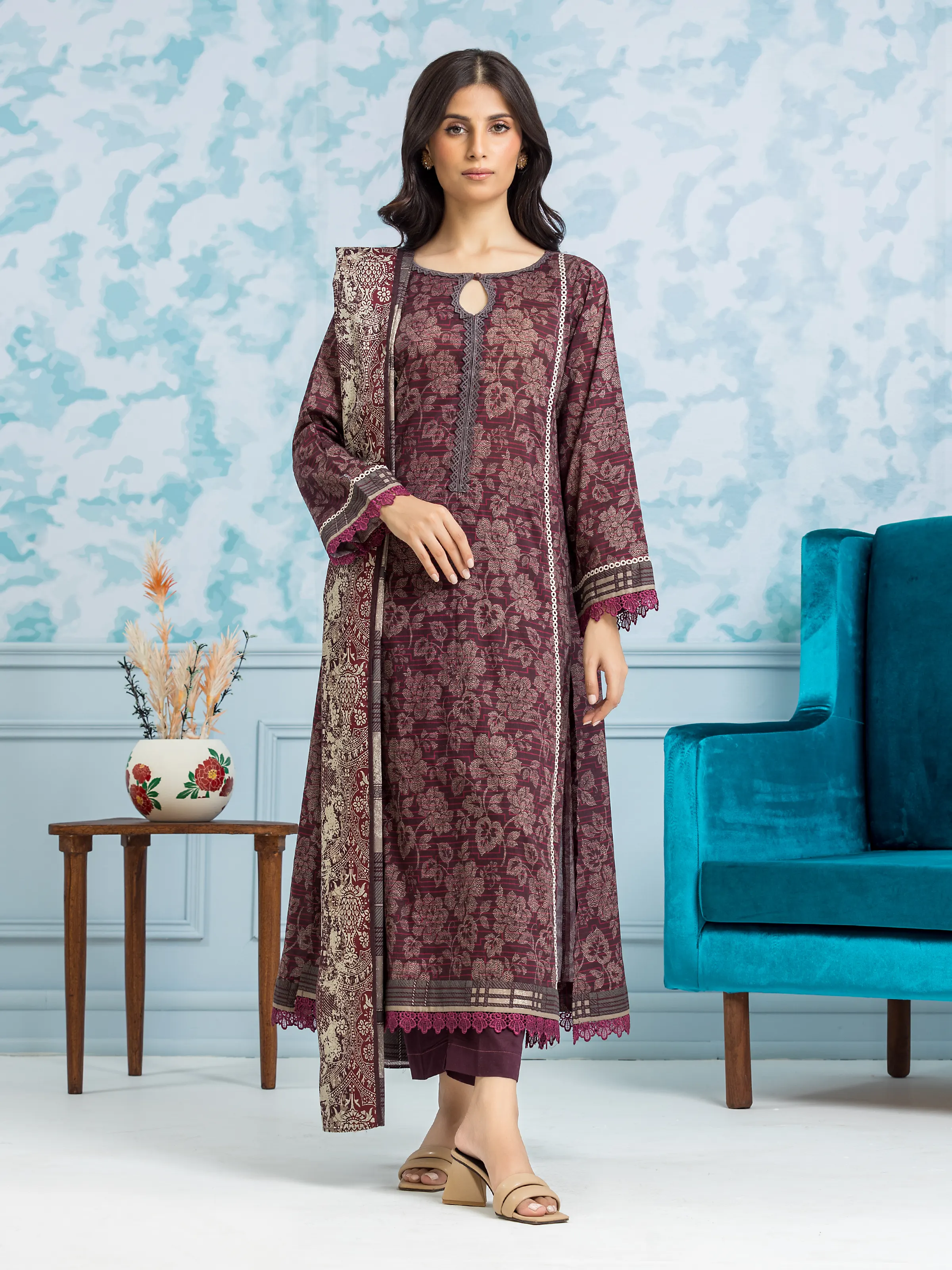 Printed Khaddar Suit - EWU24A3-29503-3P