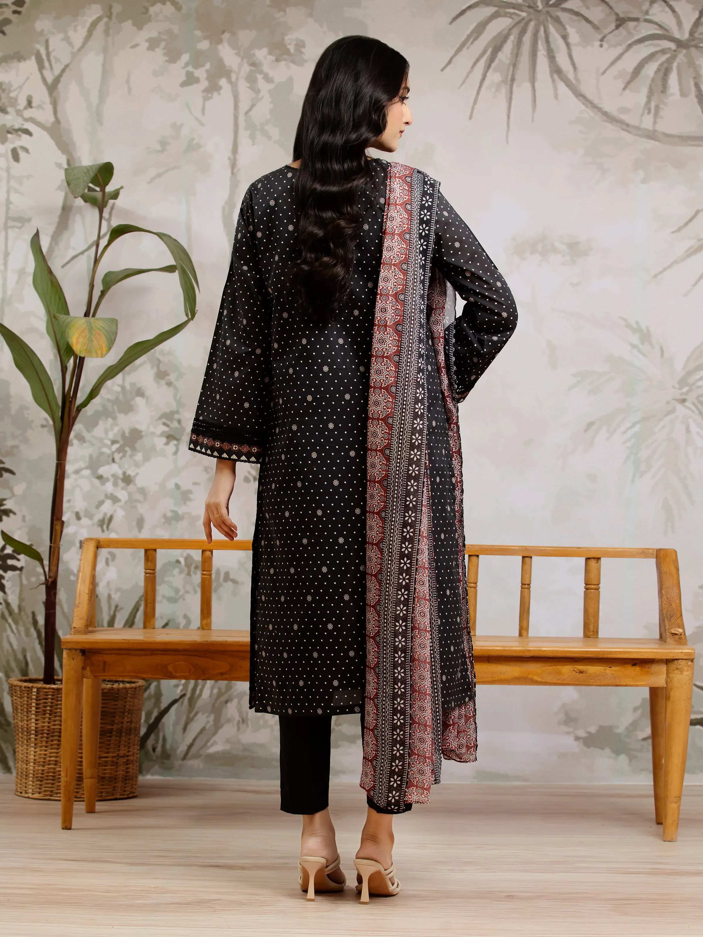 Printed Khaddar Suit - EWU24M2-194 - Image 2