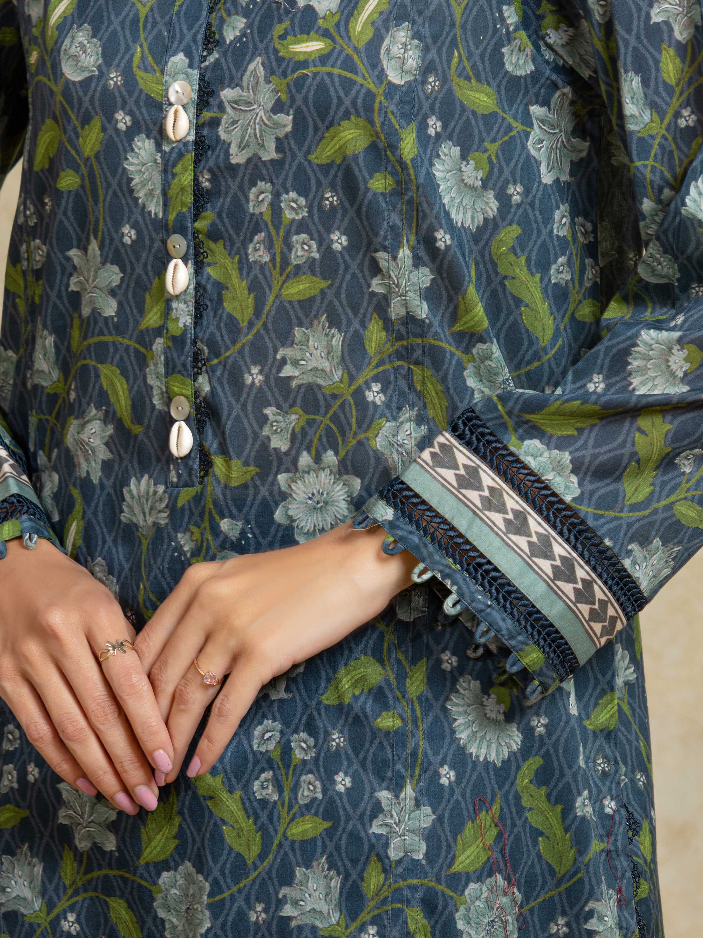 Printed Khaddar Shirt - EWU5A3-35932S - Image 4