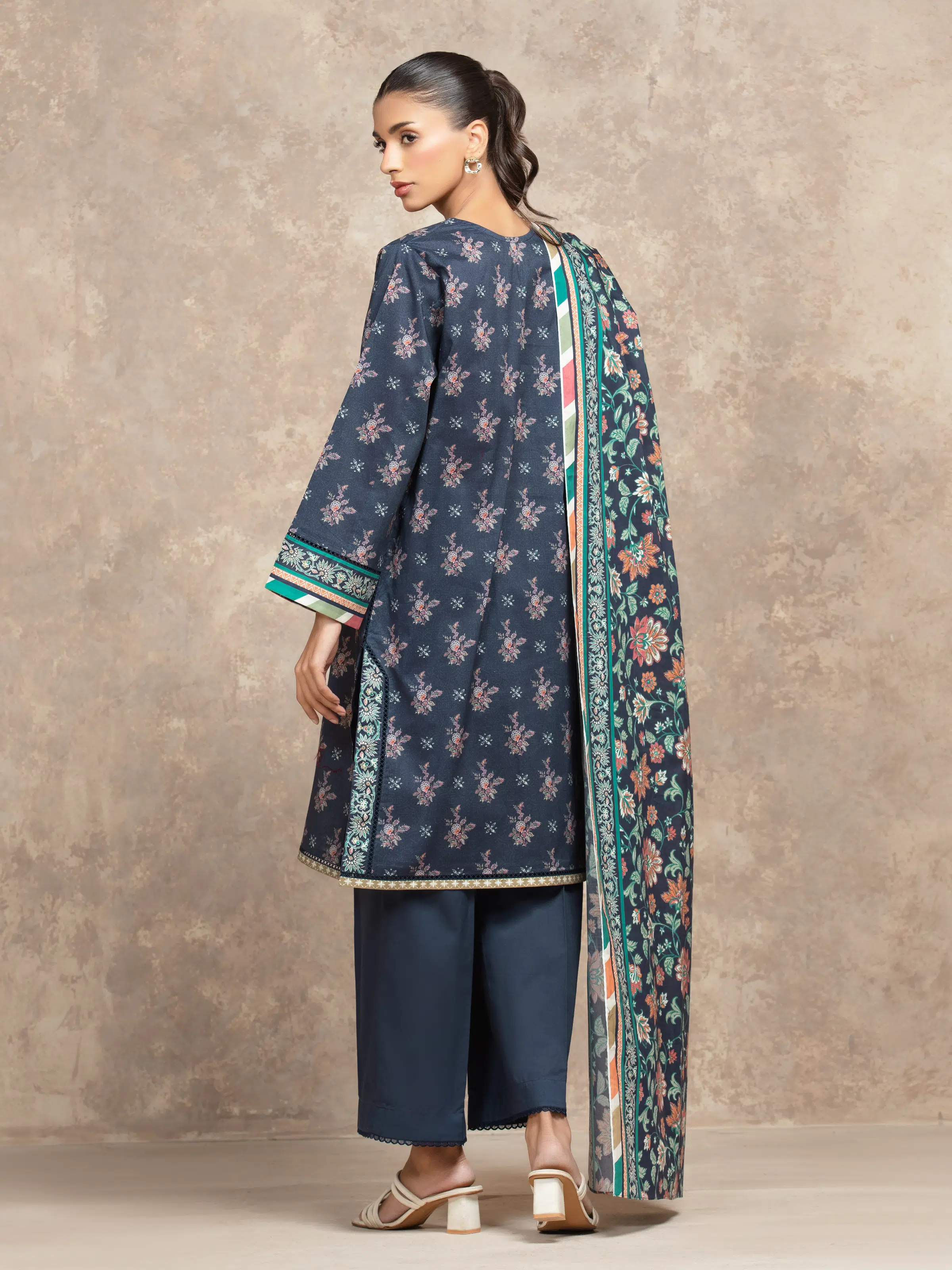 Printed Khaddar Shirt Trouser - EWU5A3-36026ST - Image 6