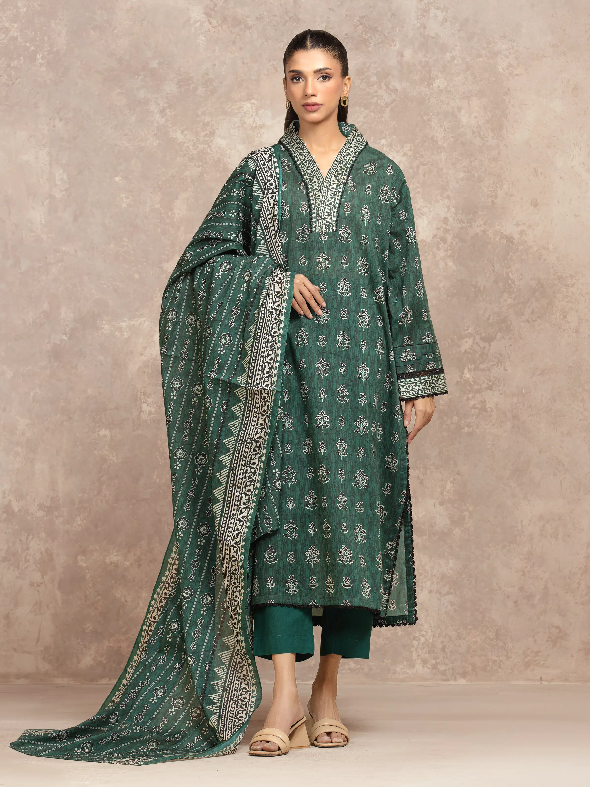 Printed Khaddar Shirt Trouser - EWU5A3-36040ST