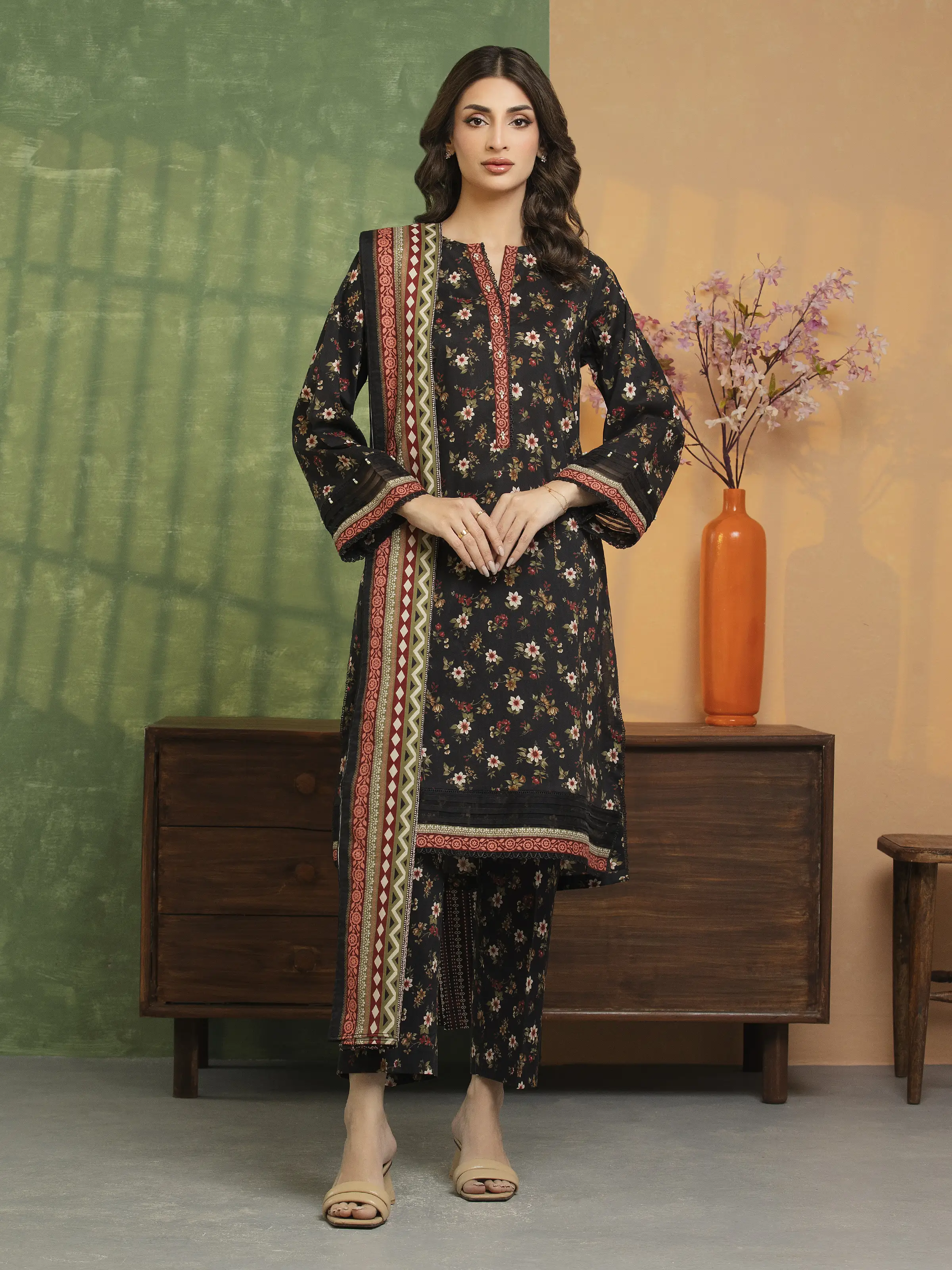 Printed Khaddar Shirt Trouser - EWU5A3-36111ST