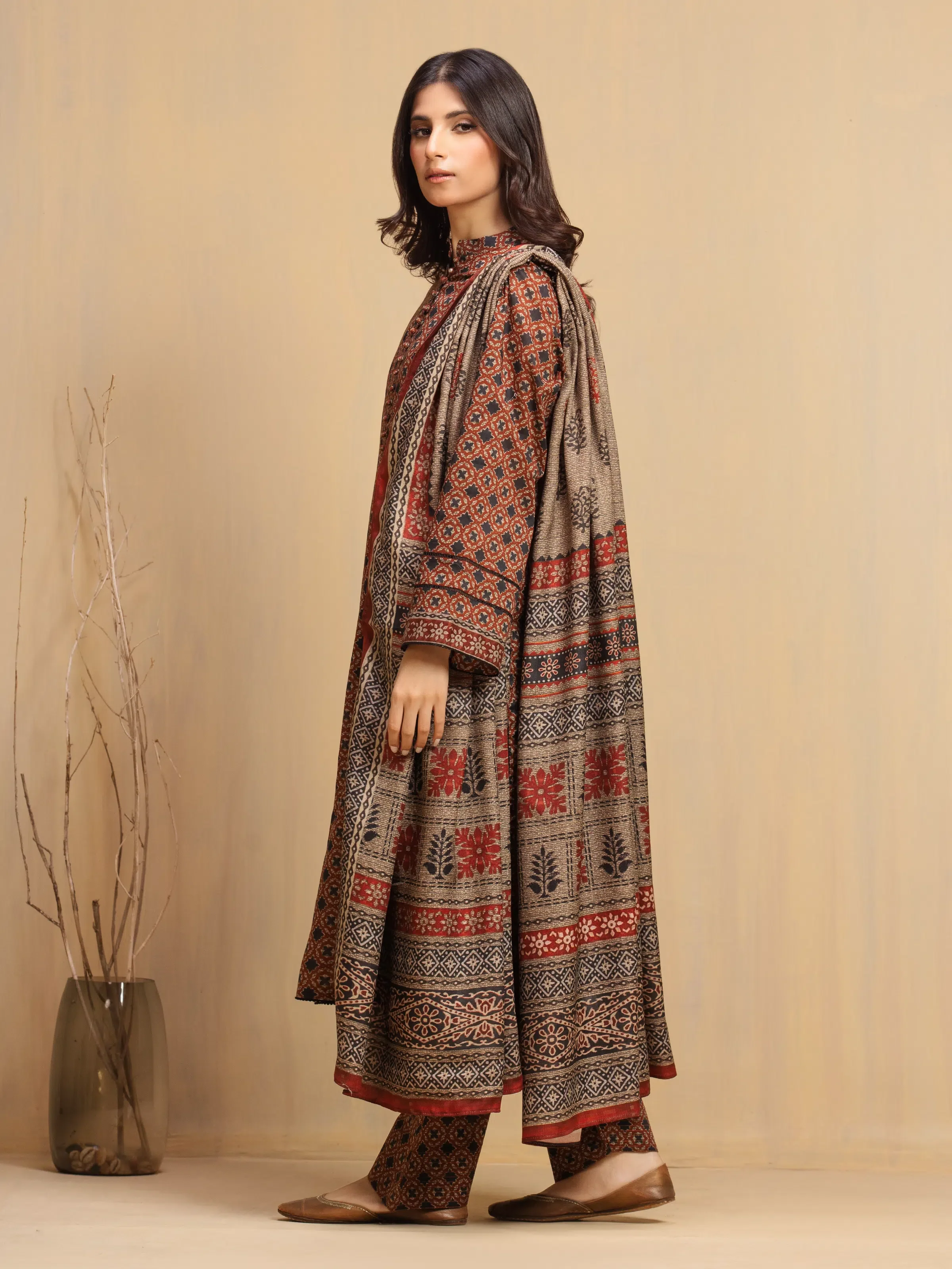 Printed Khaddar Shirt - EWU5M3-002S - Image 5