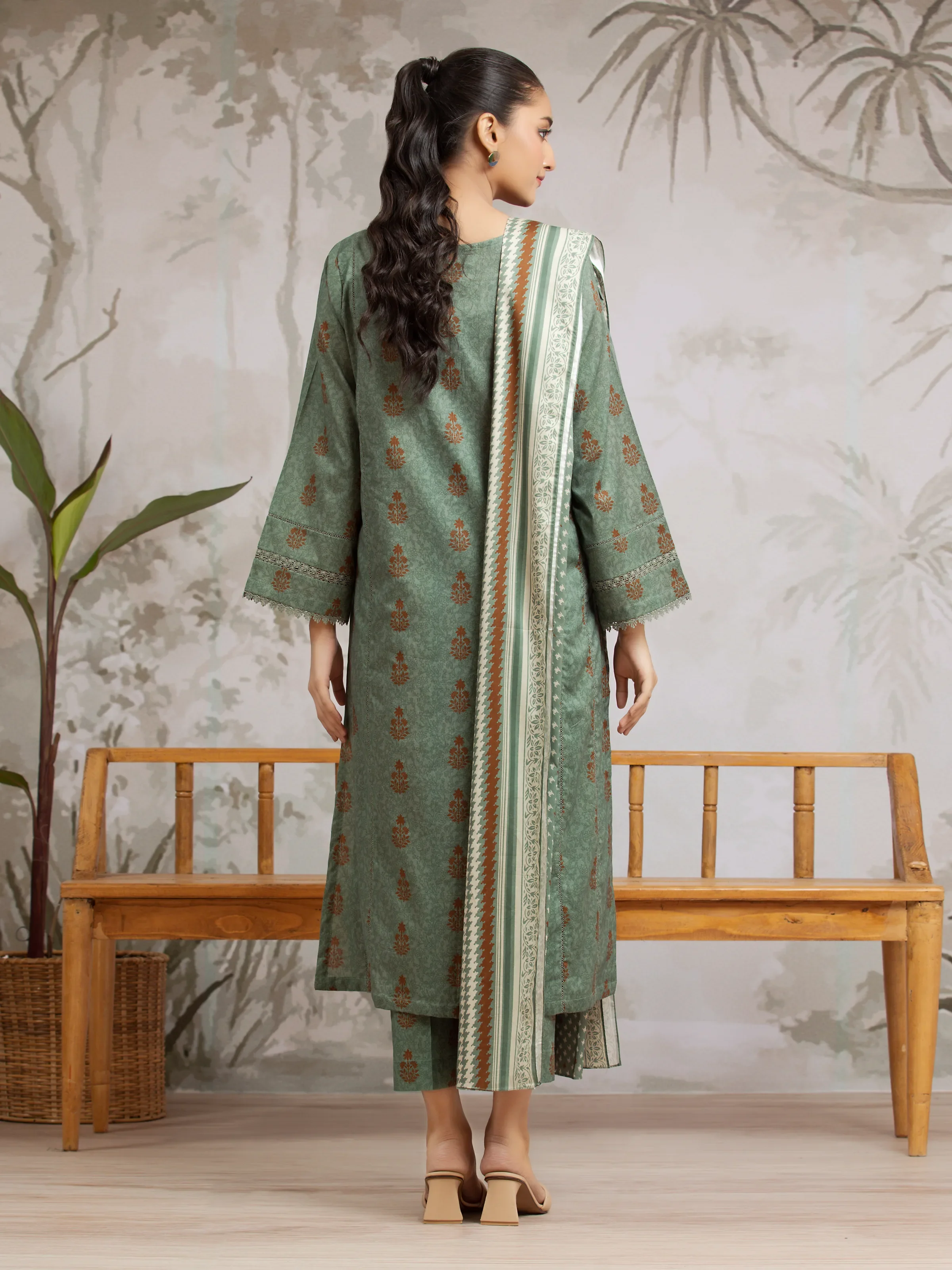 Printed Khaddar Suit - EWU24A3-29600-3P - Image 2