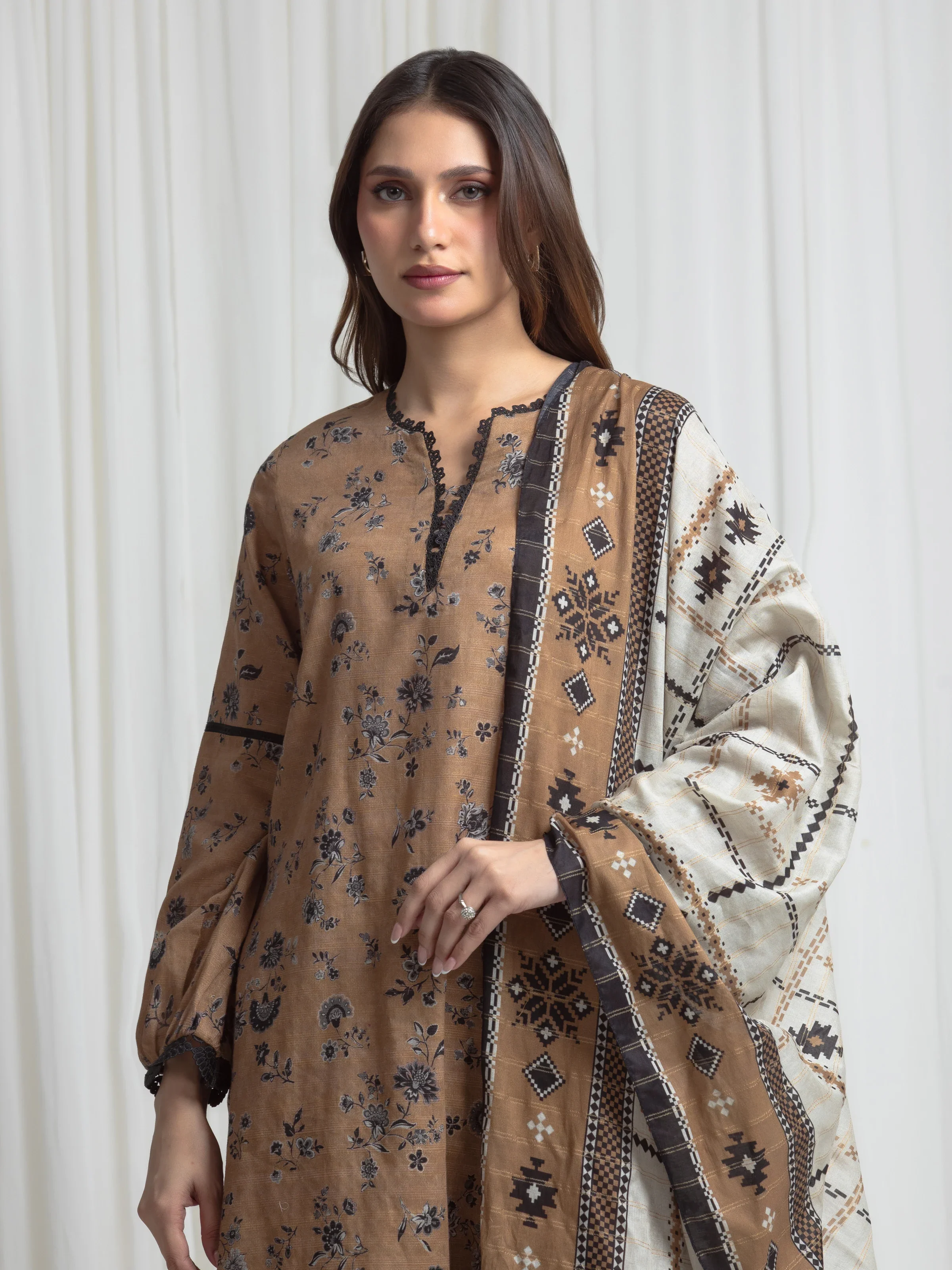 Printed Zari Lawn Suit - EWU6M6-098-3P - Image 2