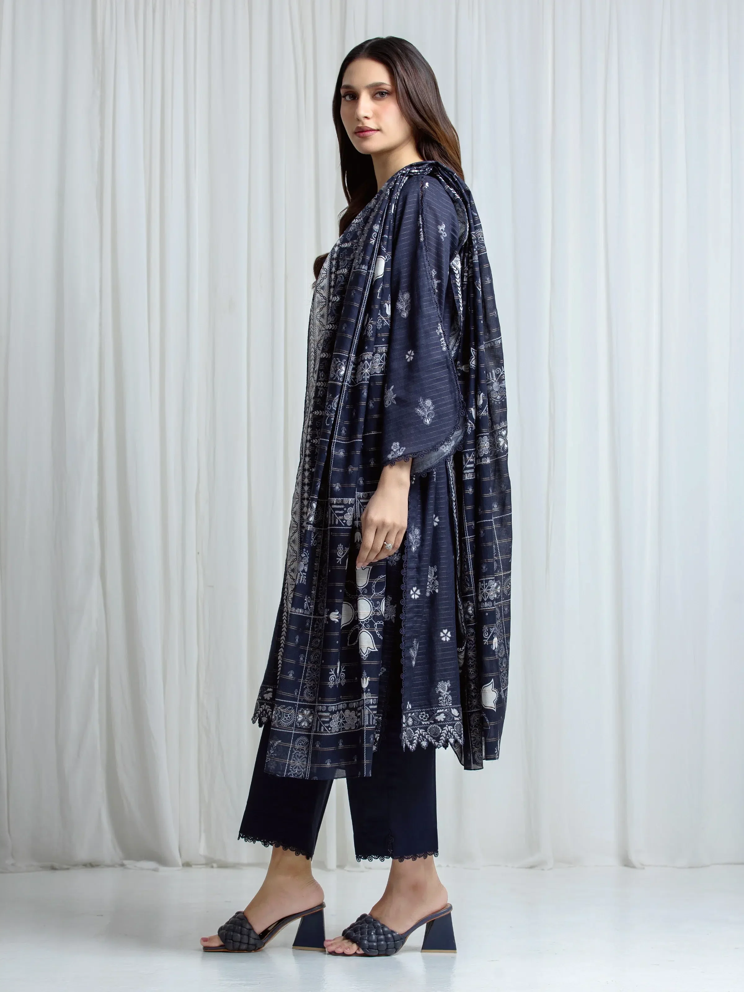 Printed Zari Lawn Suit - EWU6M6-100-3P - Image 5