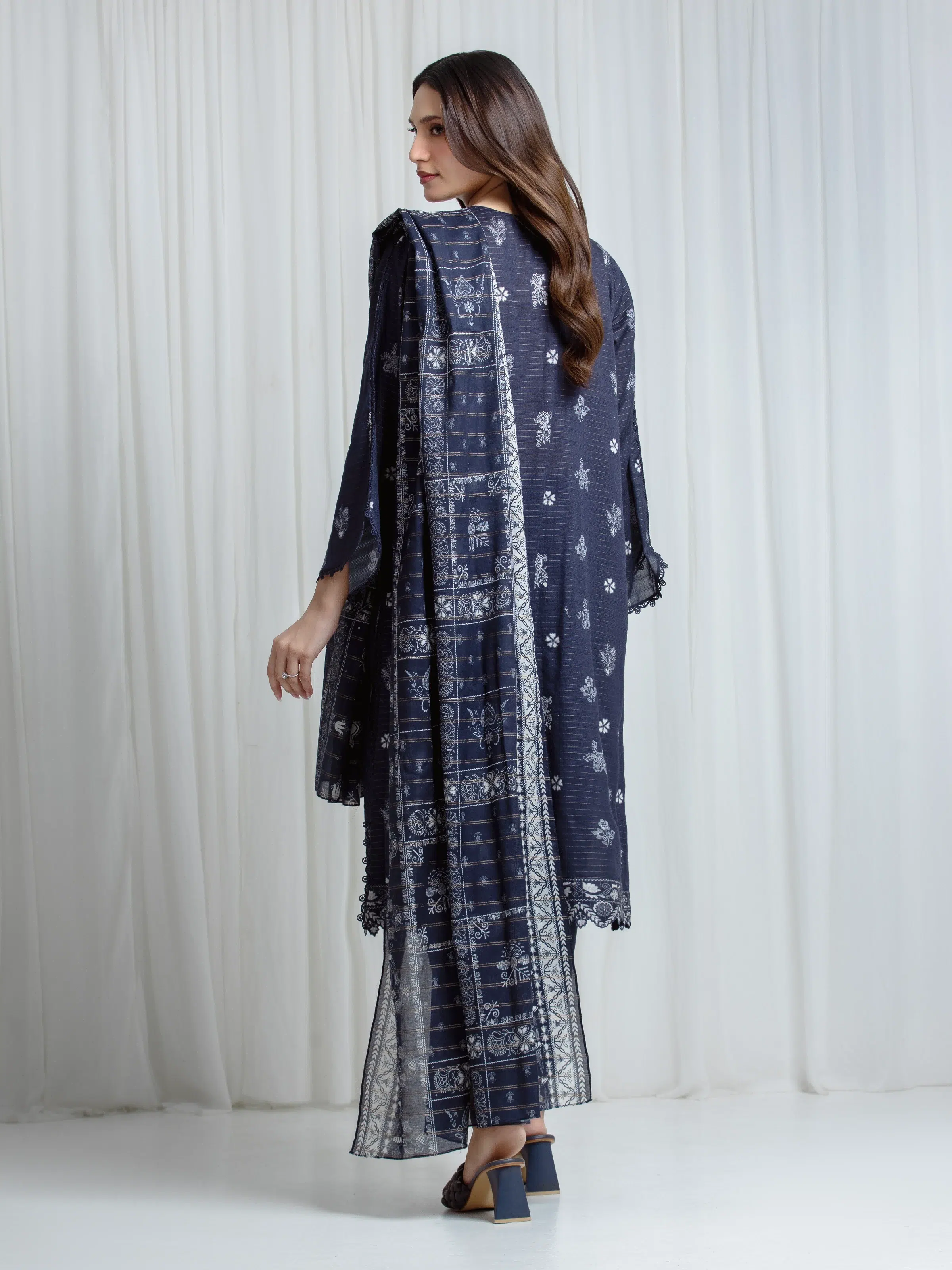 Printed Zari Lawn Suit - EWU6M6-100-3P - Image 6