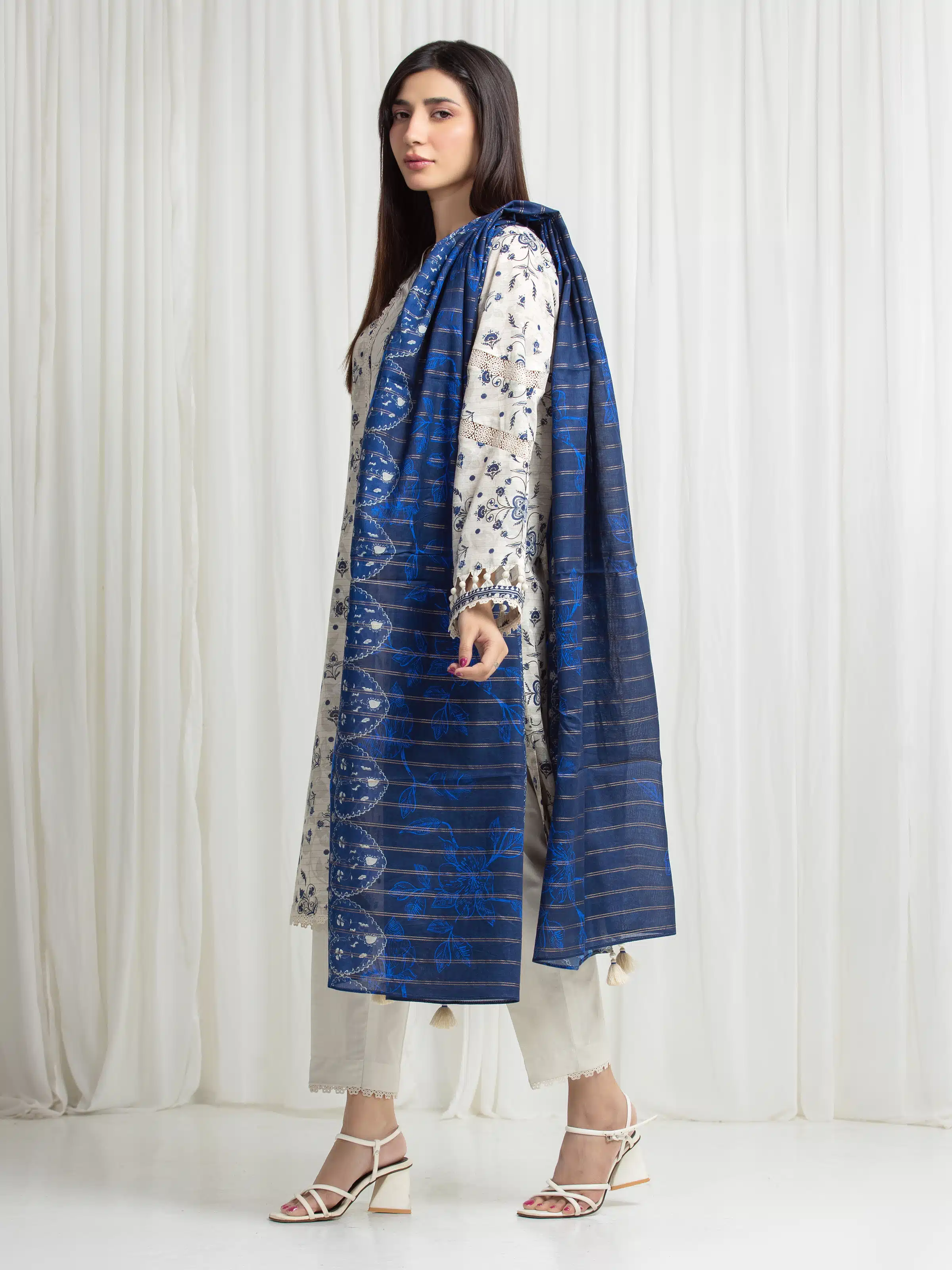Printed Zari Lawn Suit - EWU6M6-069-3P - Image 5