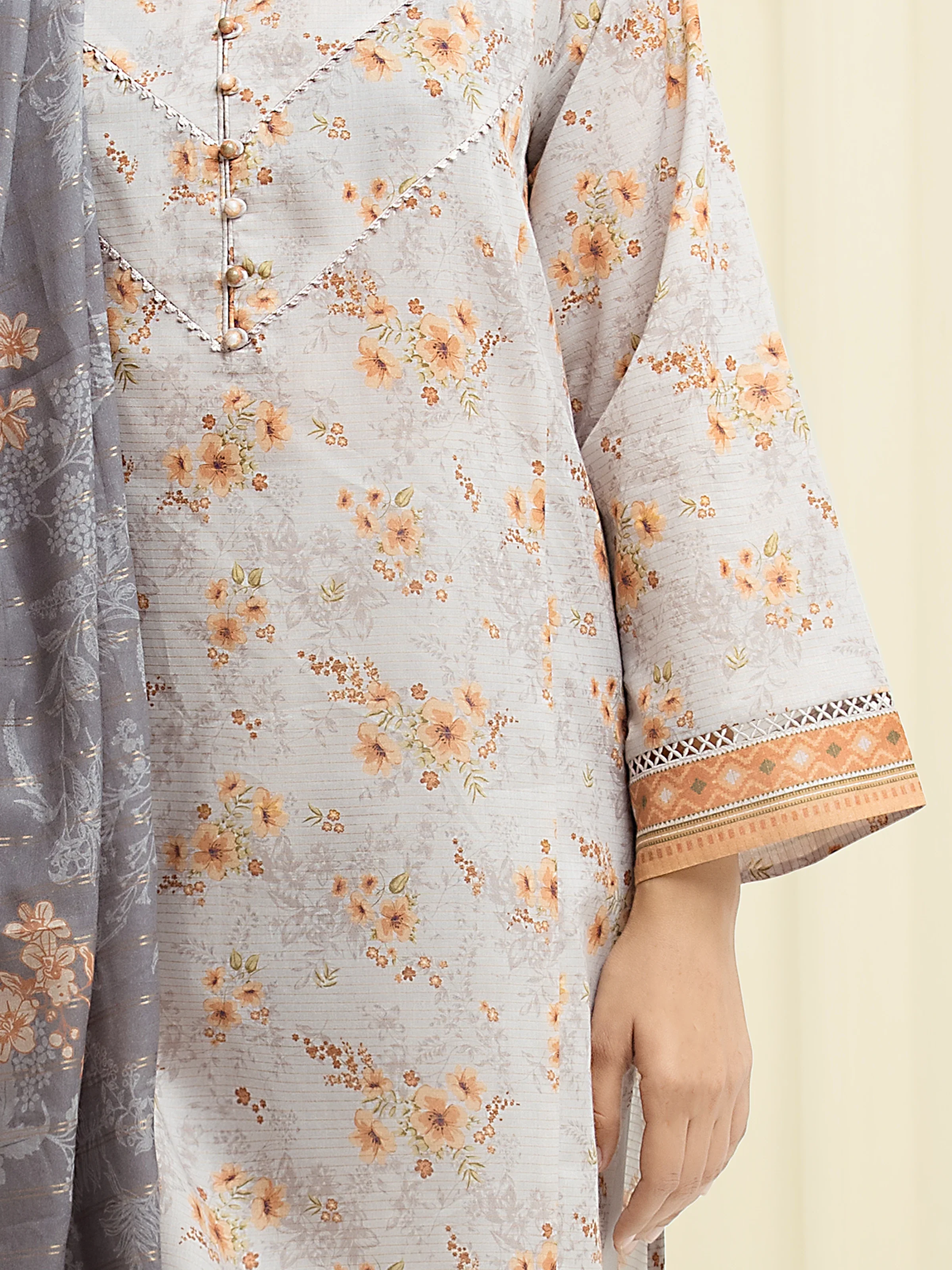 Printed Zari Lawn Suit - EWU6M6-045-3P - Image 4