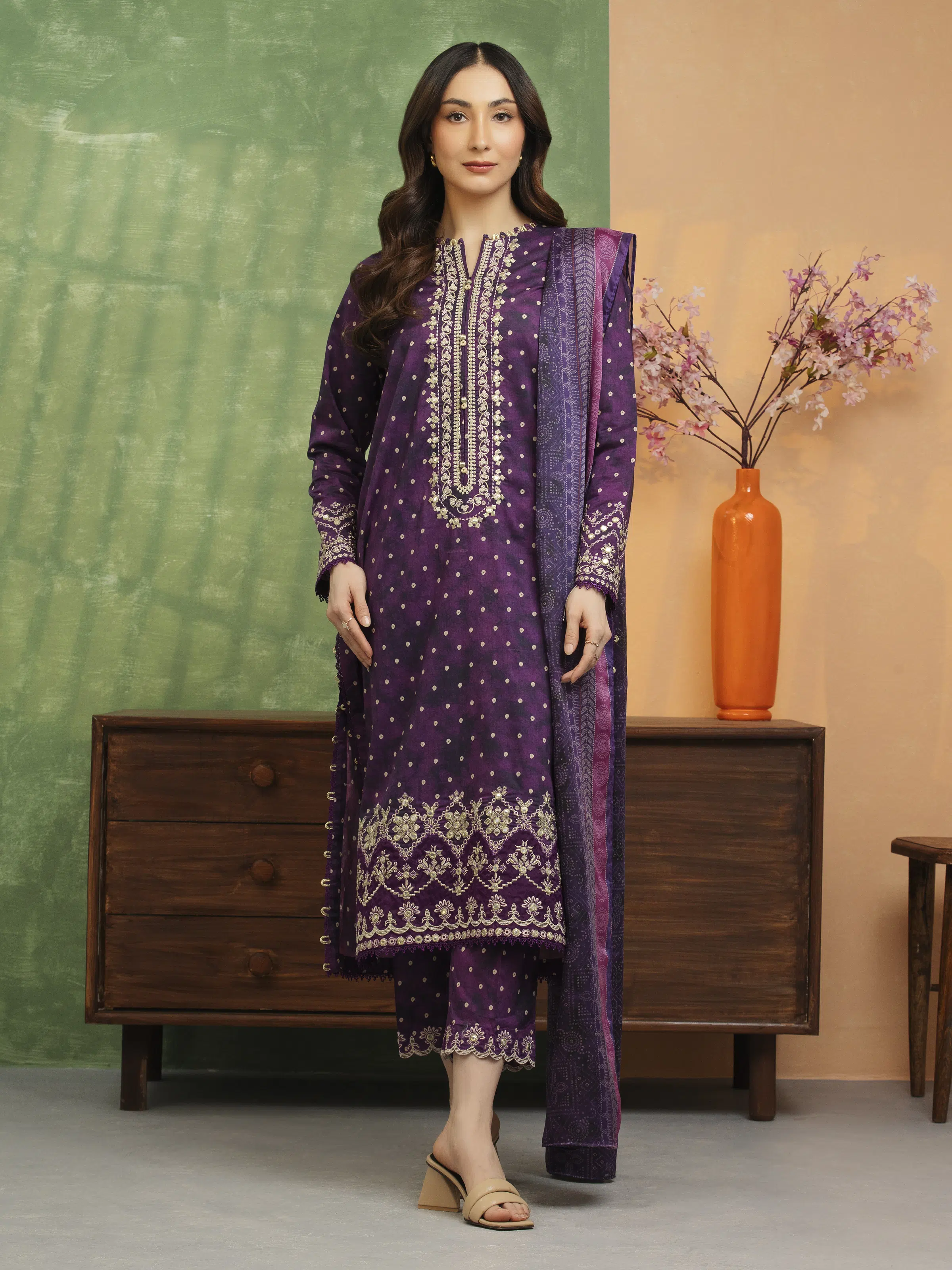 Embroidered Lawn Suit - EWU5V1-31445-3P