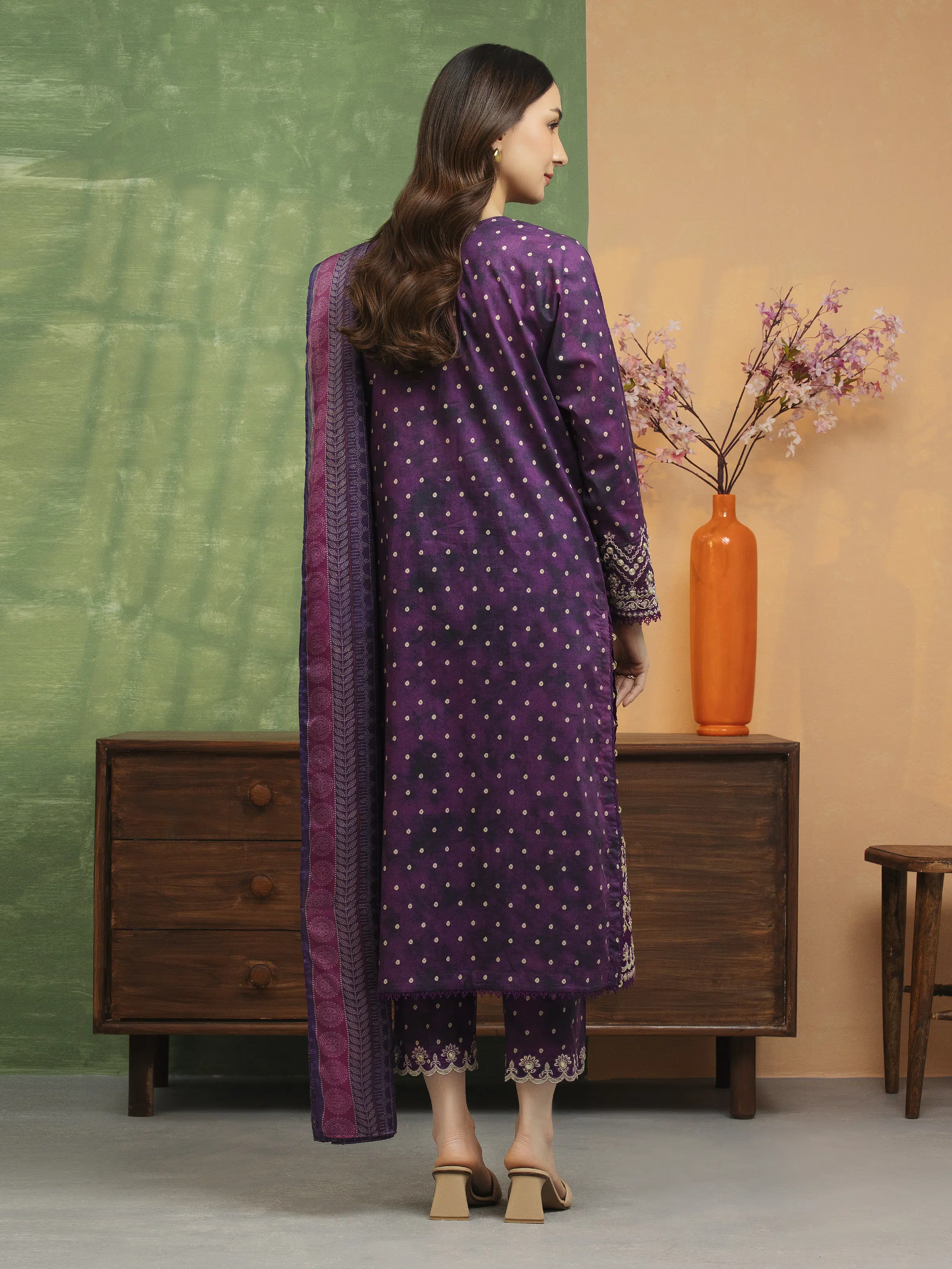 Embroidered Lawn Suit - EWU5V1-31445-3P - Image 2