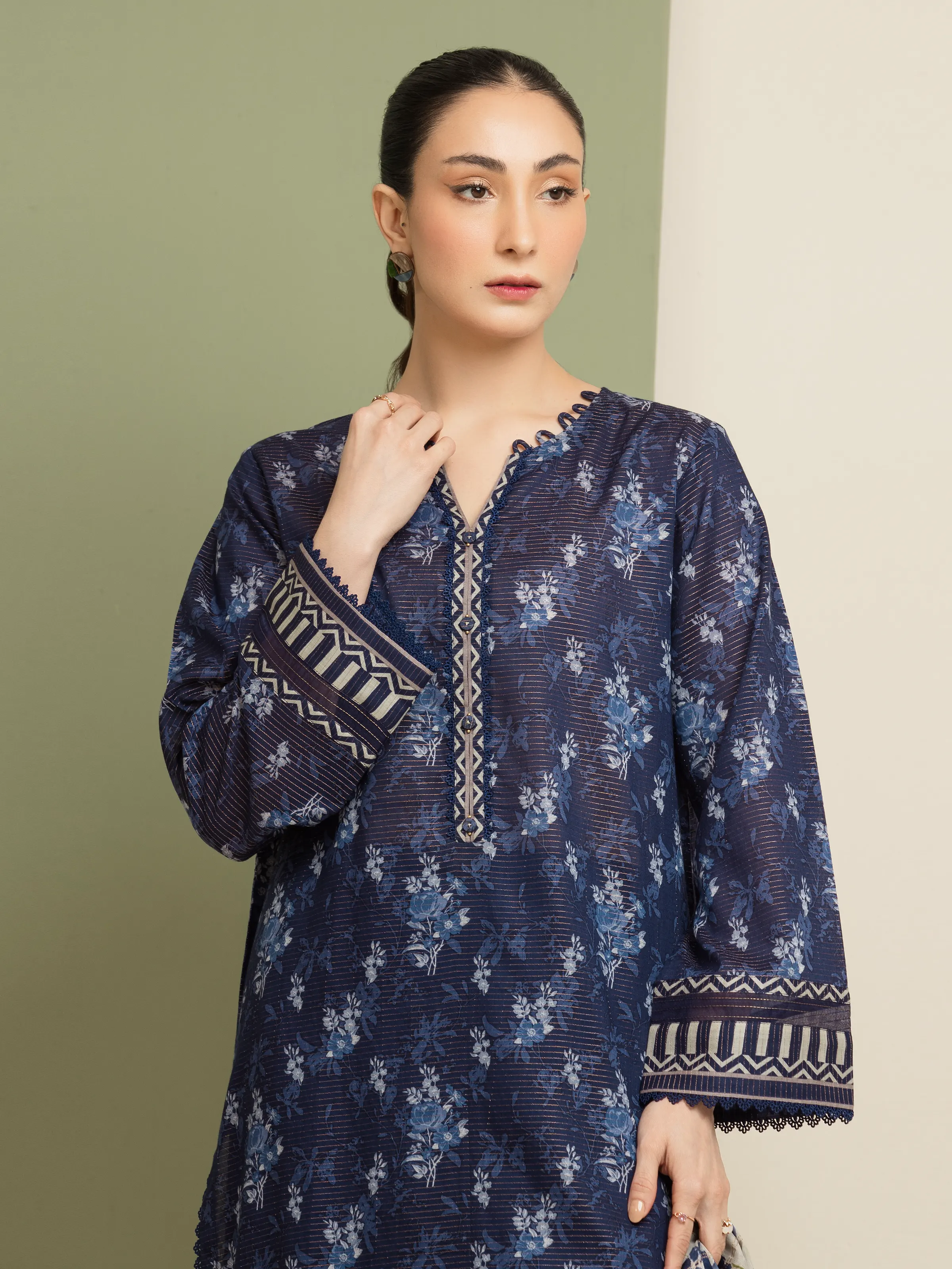 Printed Zari Lawn Suit - EWU5M6-010-3P - Image 3