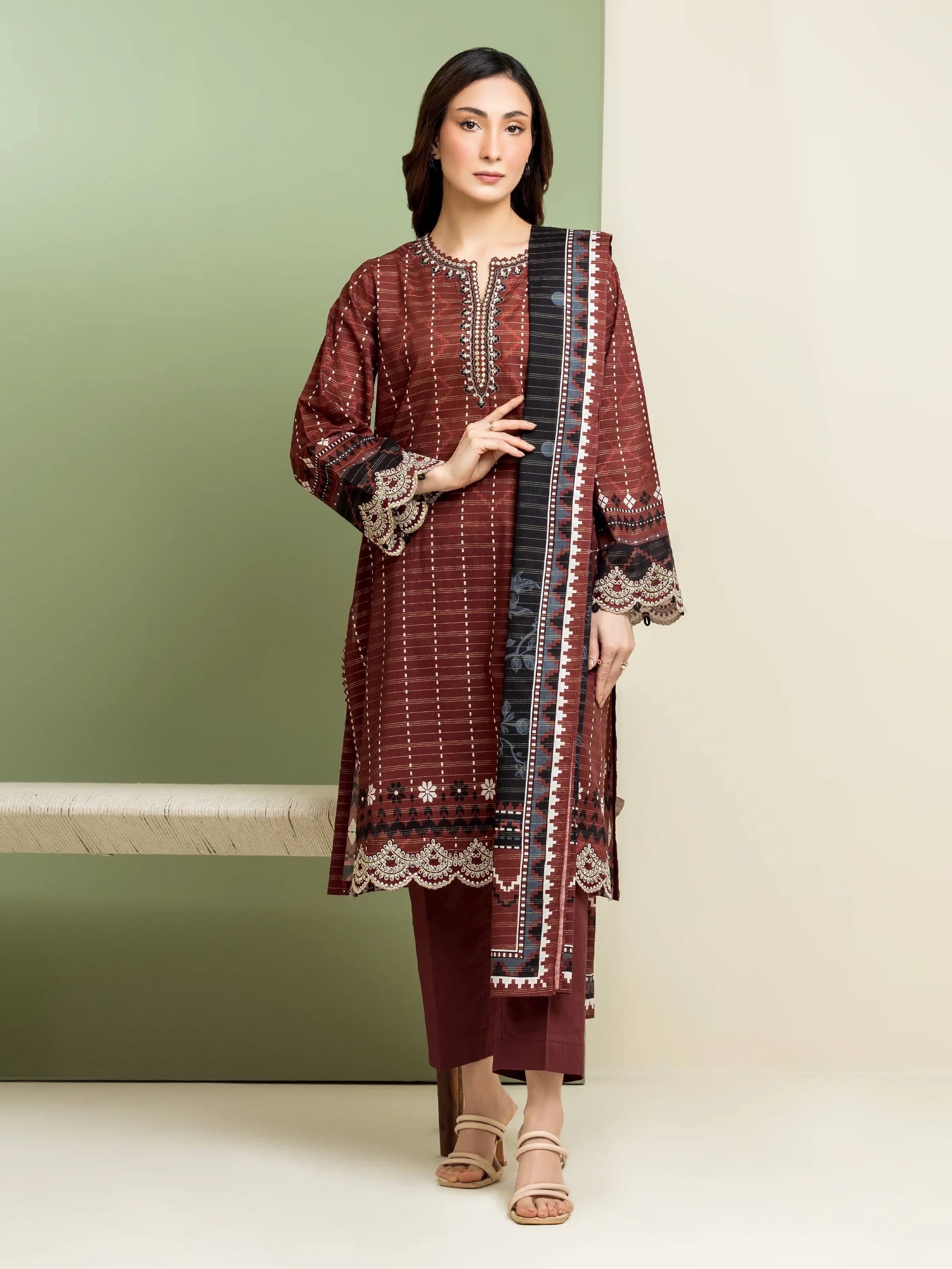 Embroidered Lawn Suit - EWU5V1-31204-3P