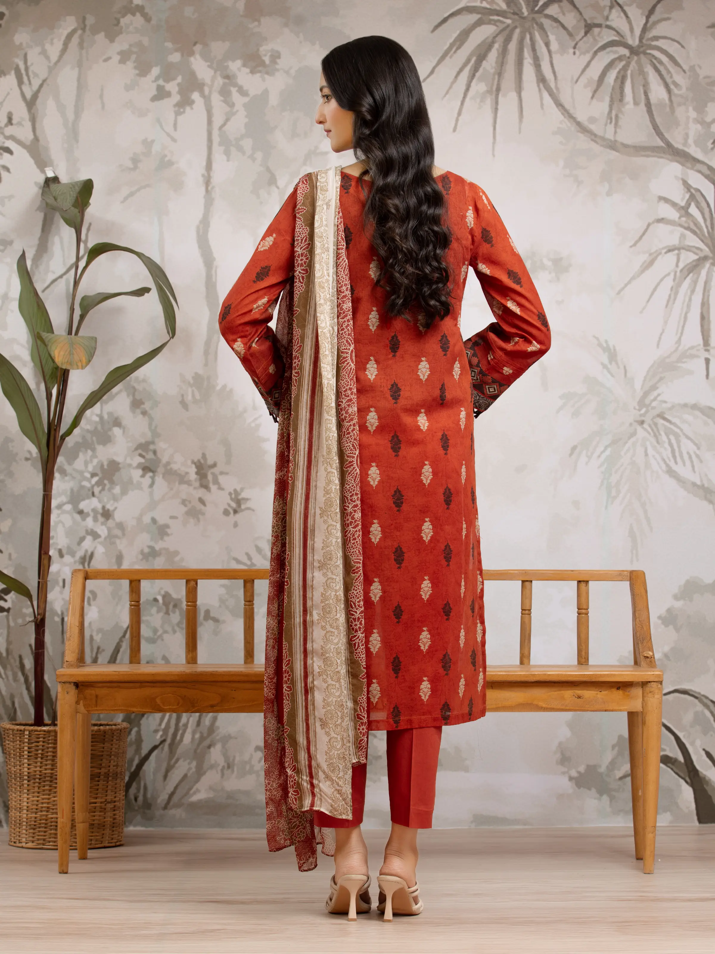 Printed Khaddar Suit - EWU24M2-185 - Image 4