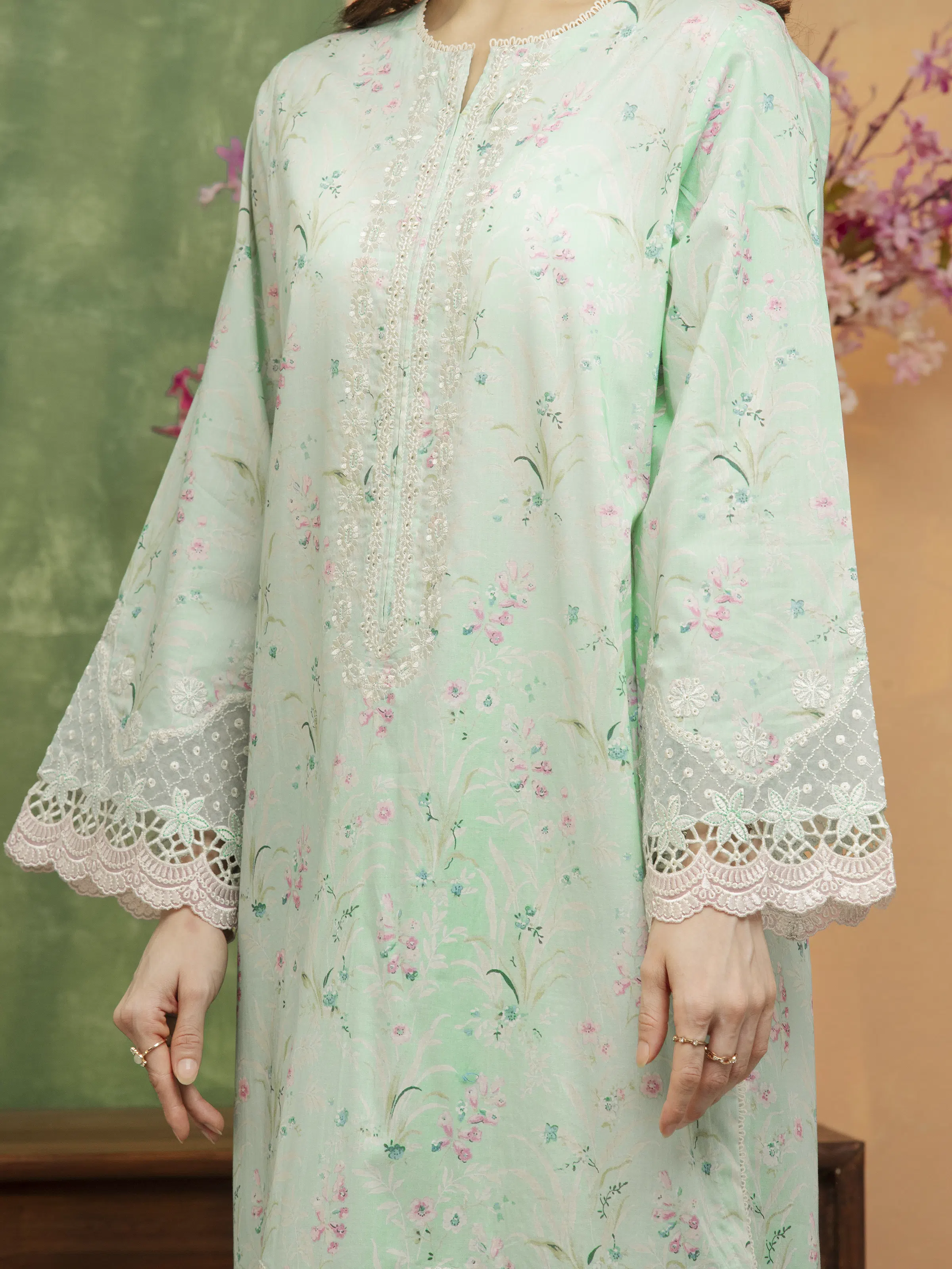 Embroidered Lawn Suit - EWU5V1-31442-3P - Image 3