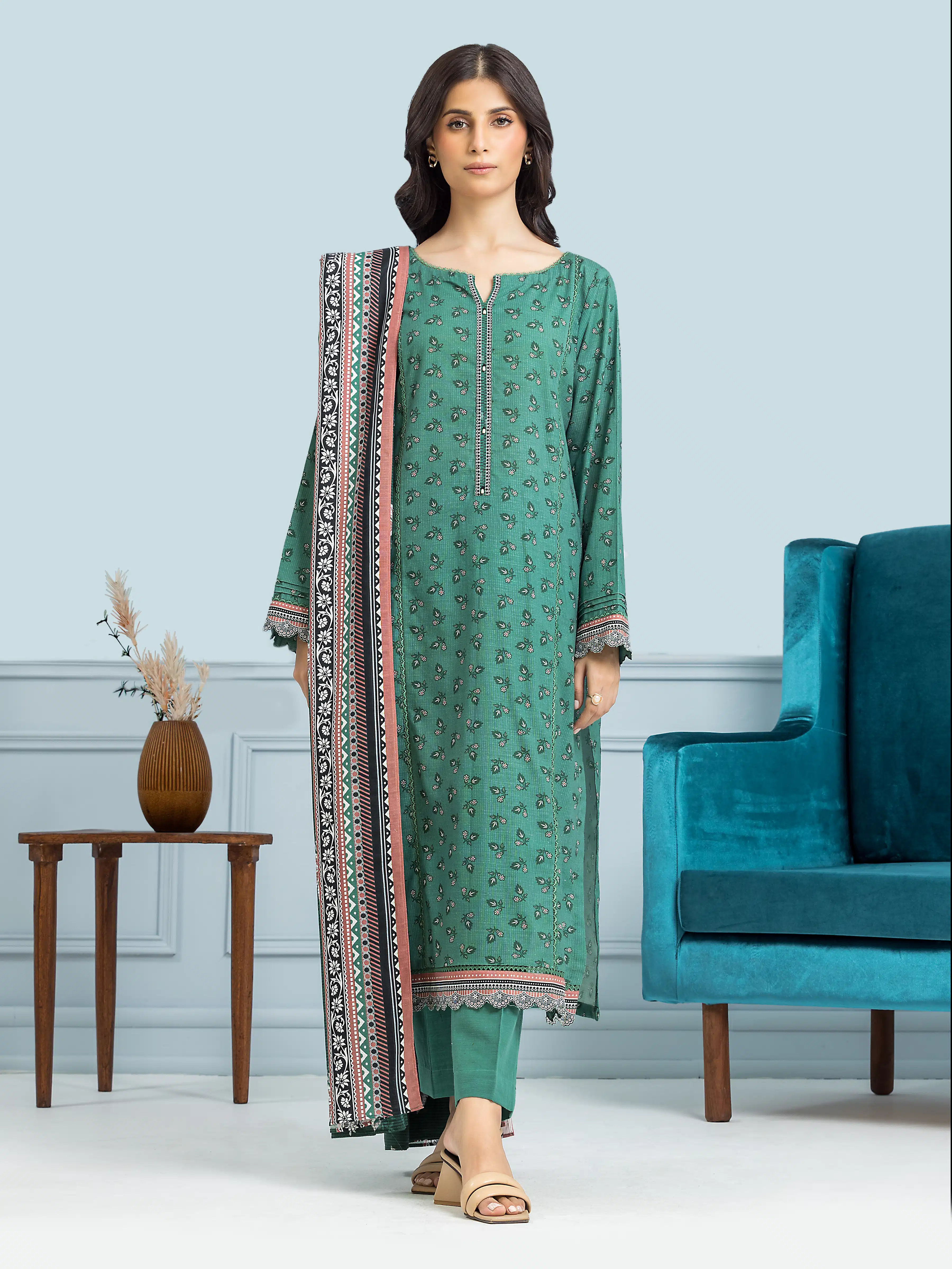 Printed Khaddar Suit - EWU24A3-29309-3P