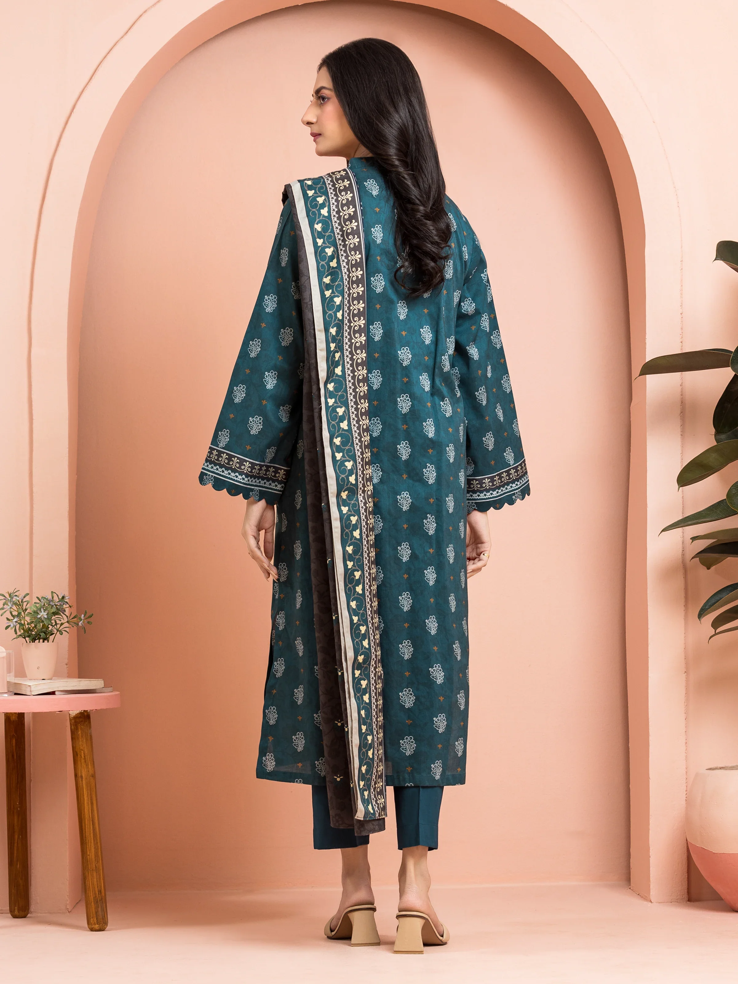 Printed Khaddar Suit - EWU24M3-119 - Image 2